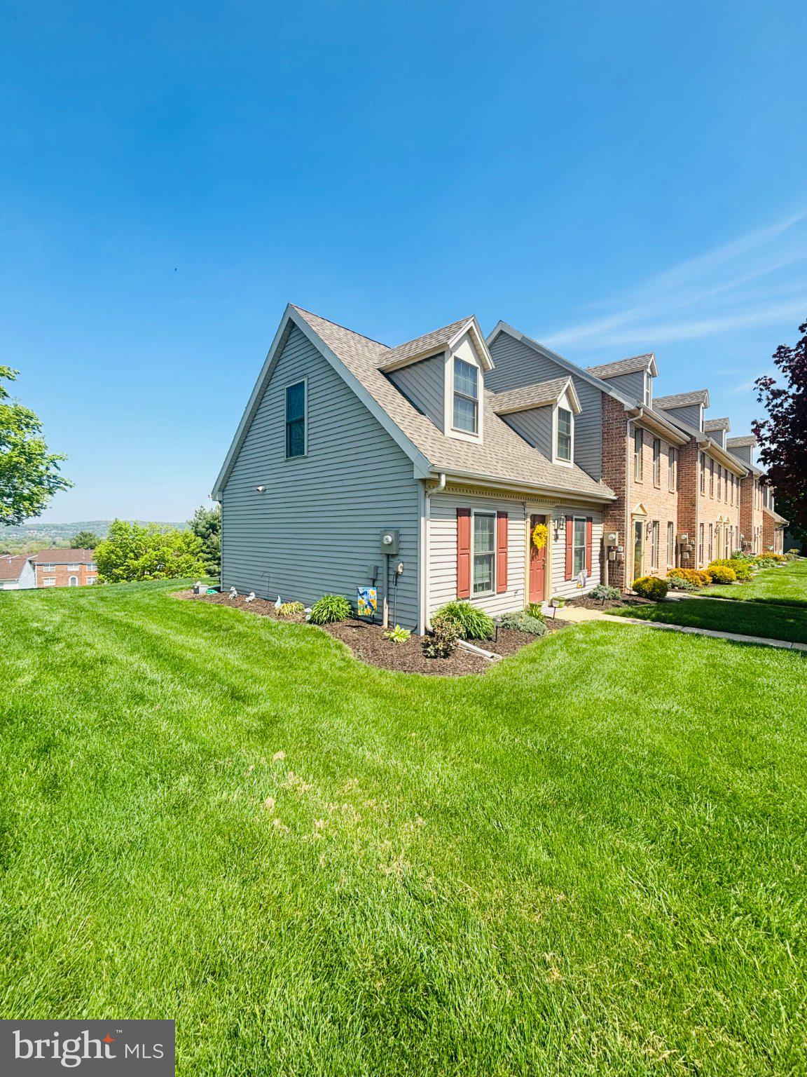 CROWN POINTE - Residential