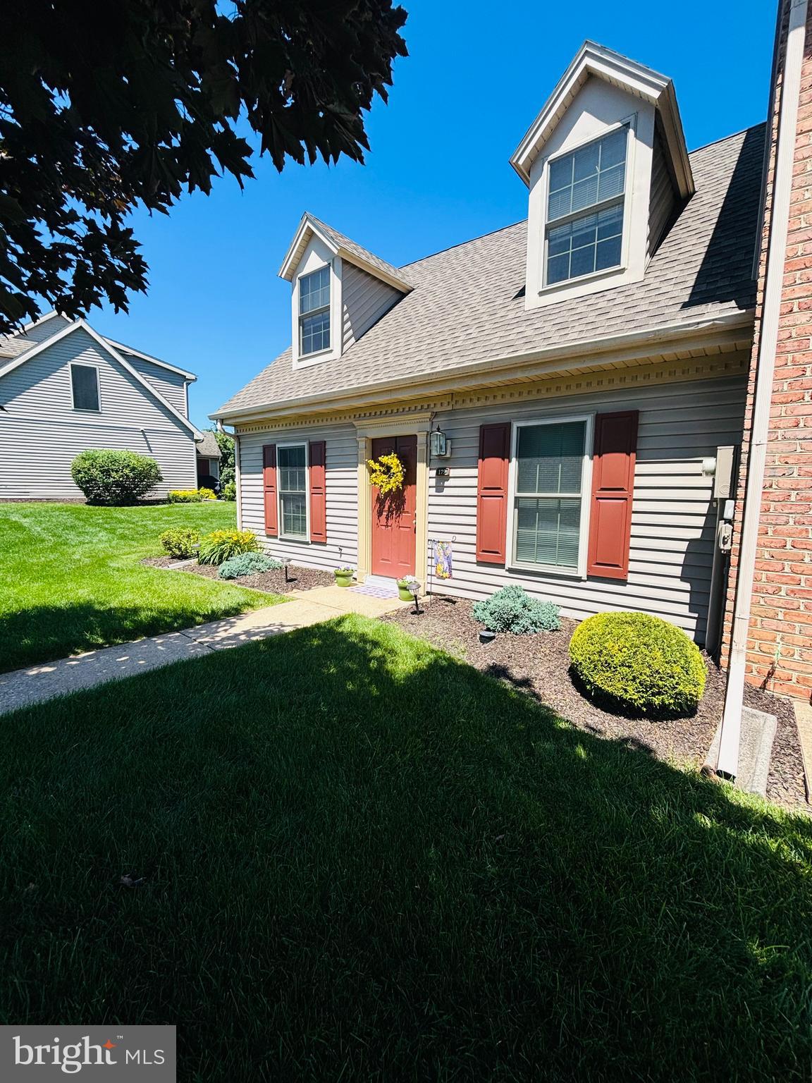 CROWN POINTE - Residential
