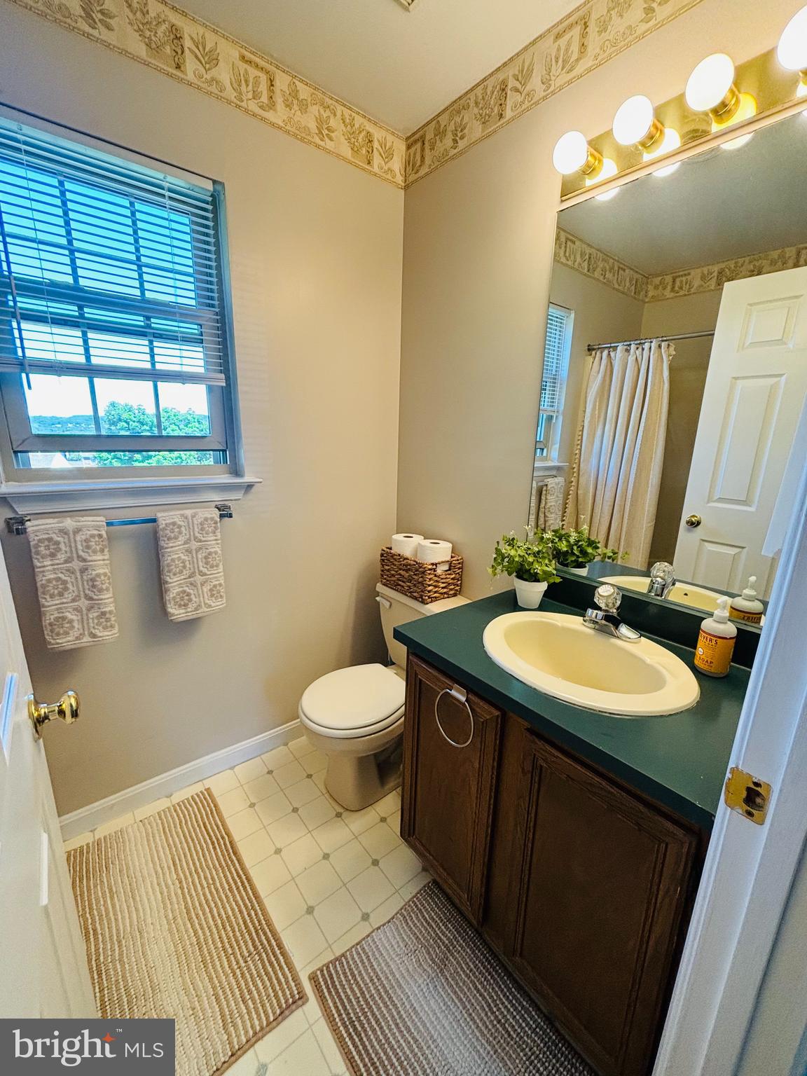 CROWN POINTE - Residential