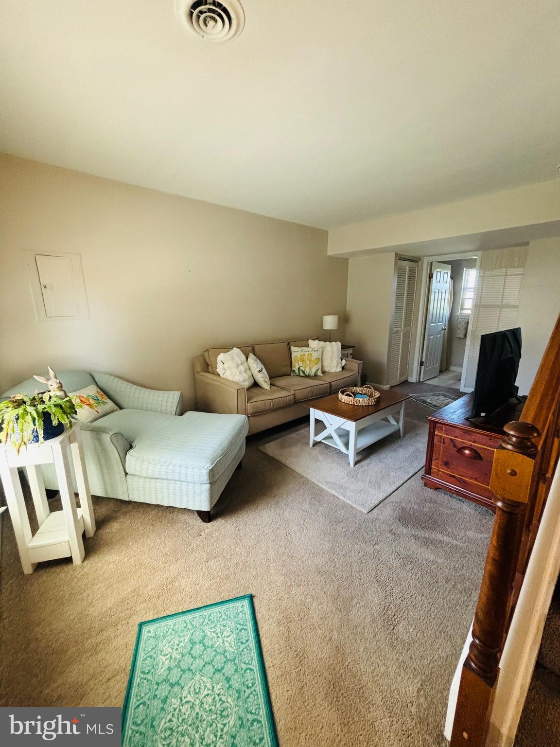 CROWN POINTE - Residential