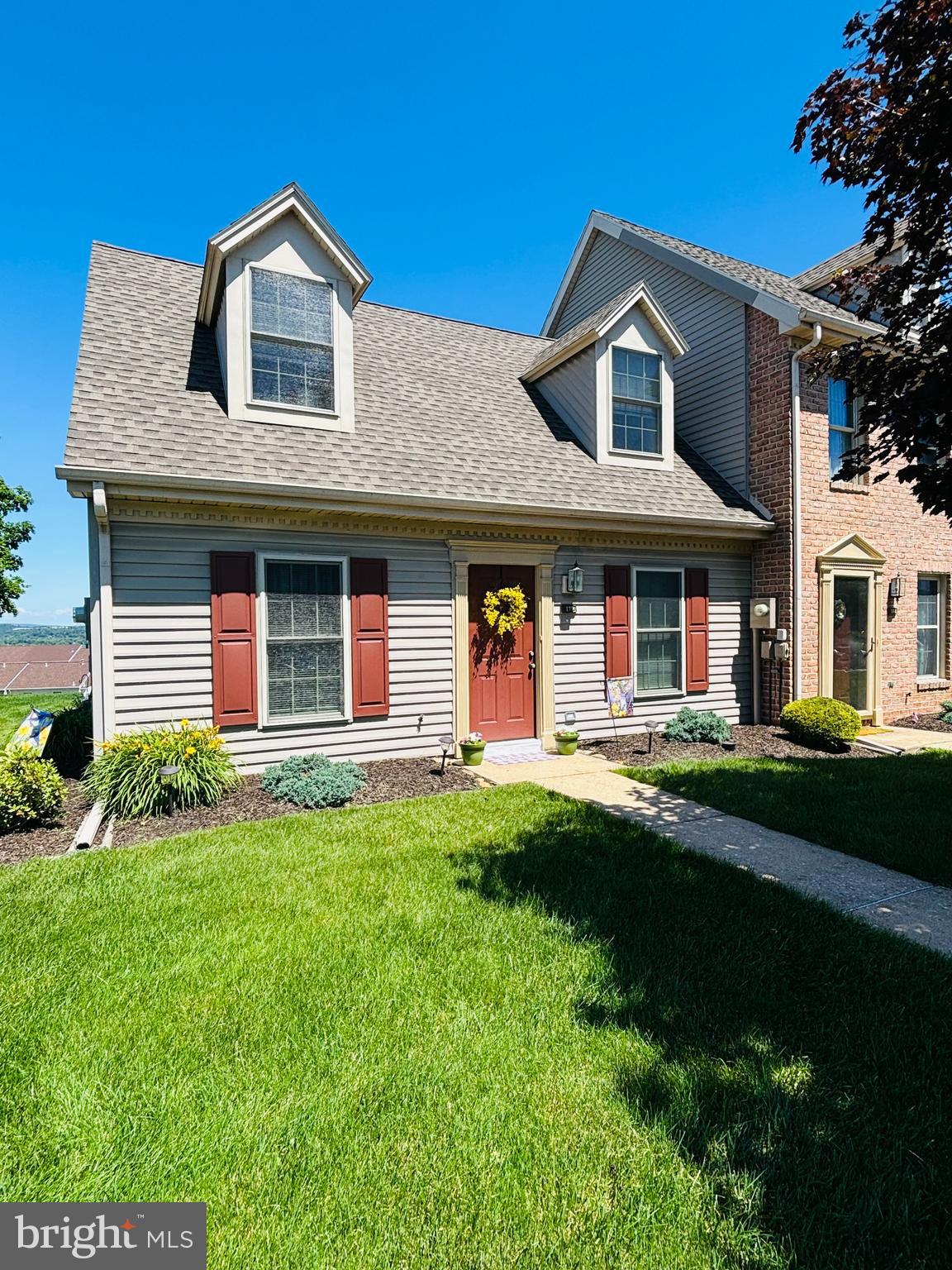 CROWN POINTE - Residential