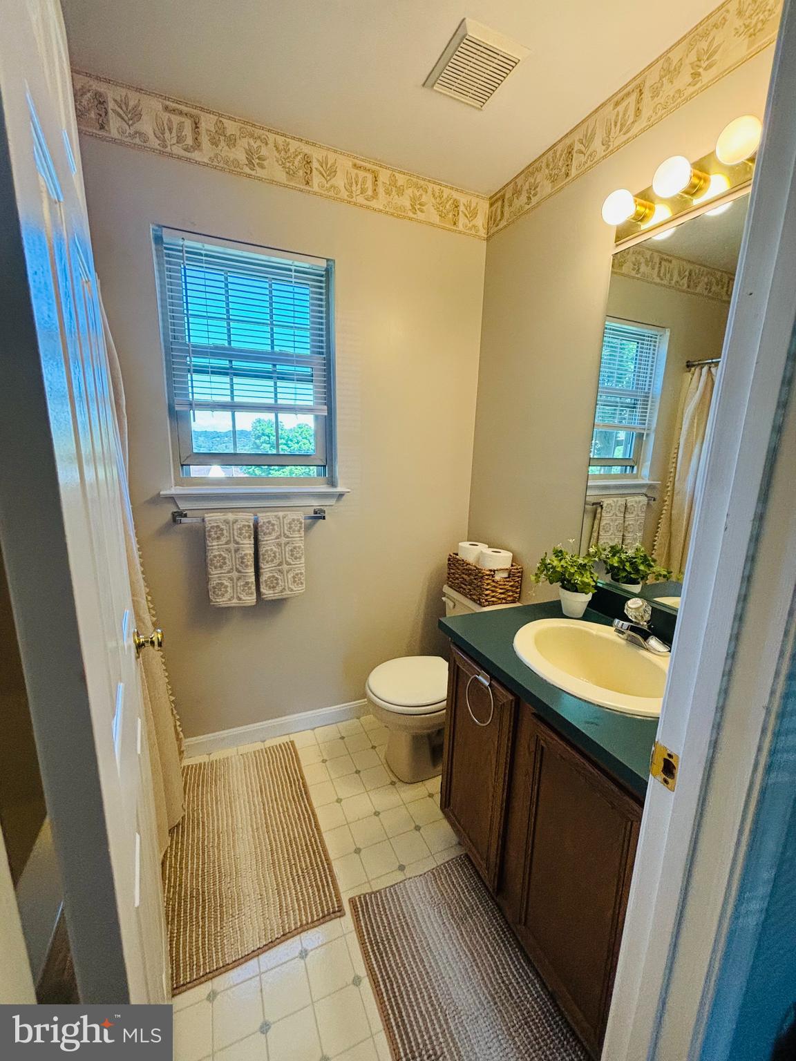 CROWN POINTE - Residential