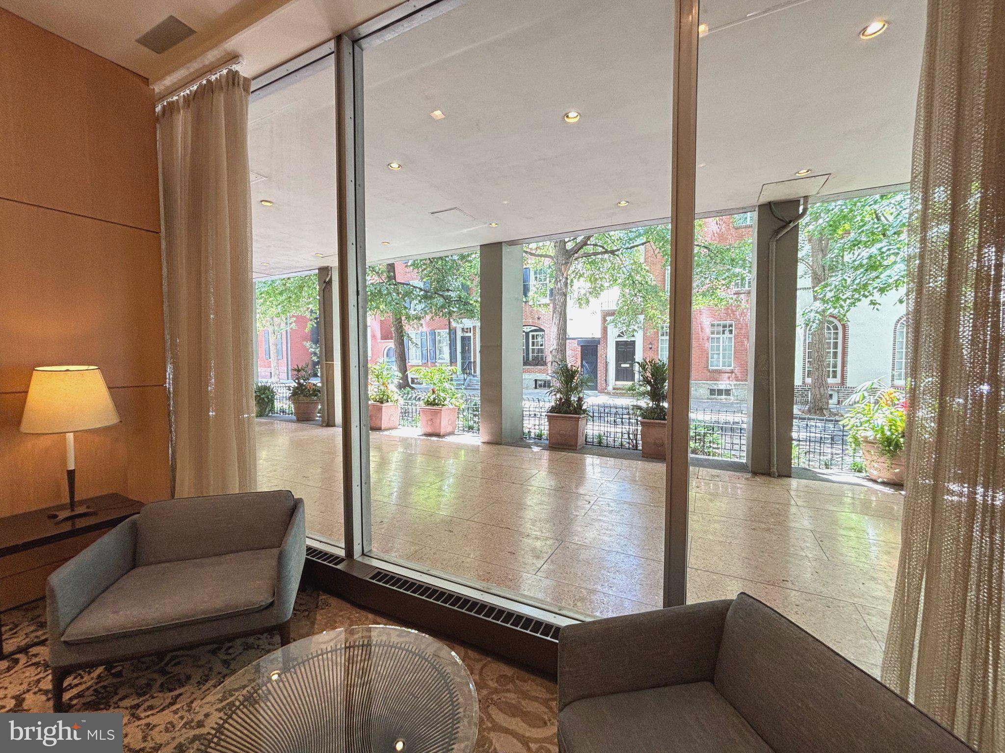 RITTENHOUSE SQUARE - Residential