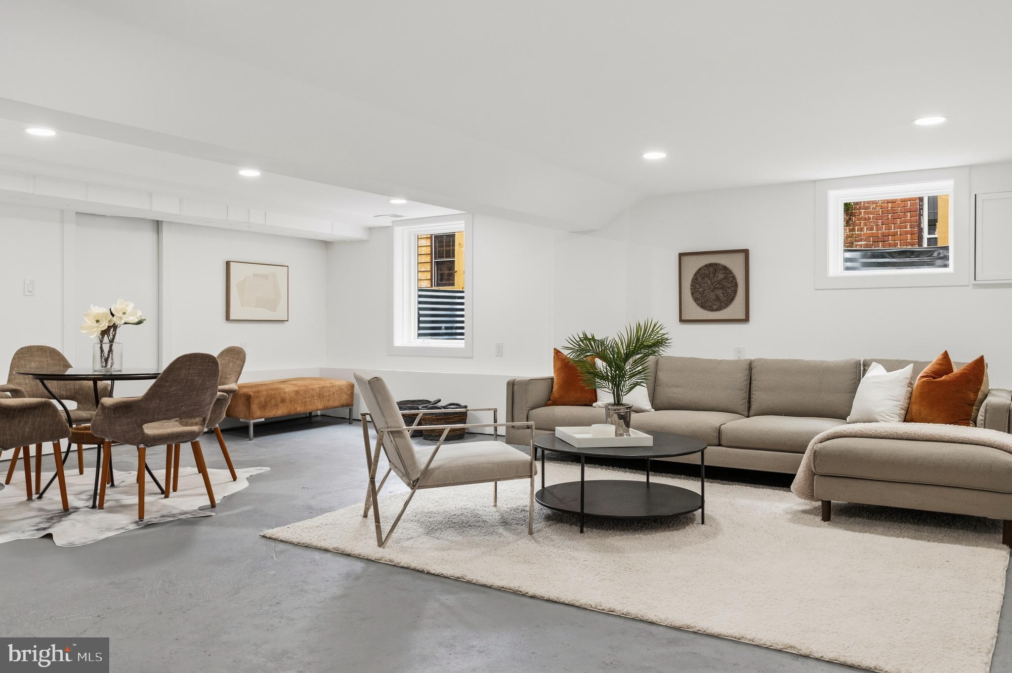 ROCKCREST - Residential