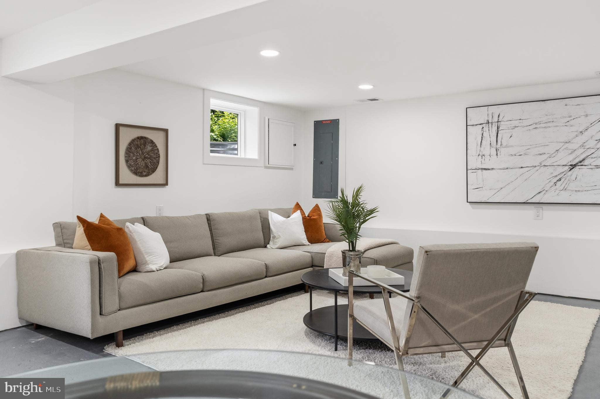 ROCKCREST - Residential