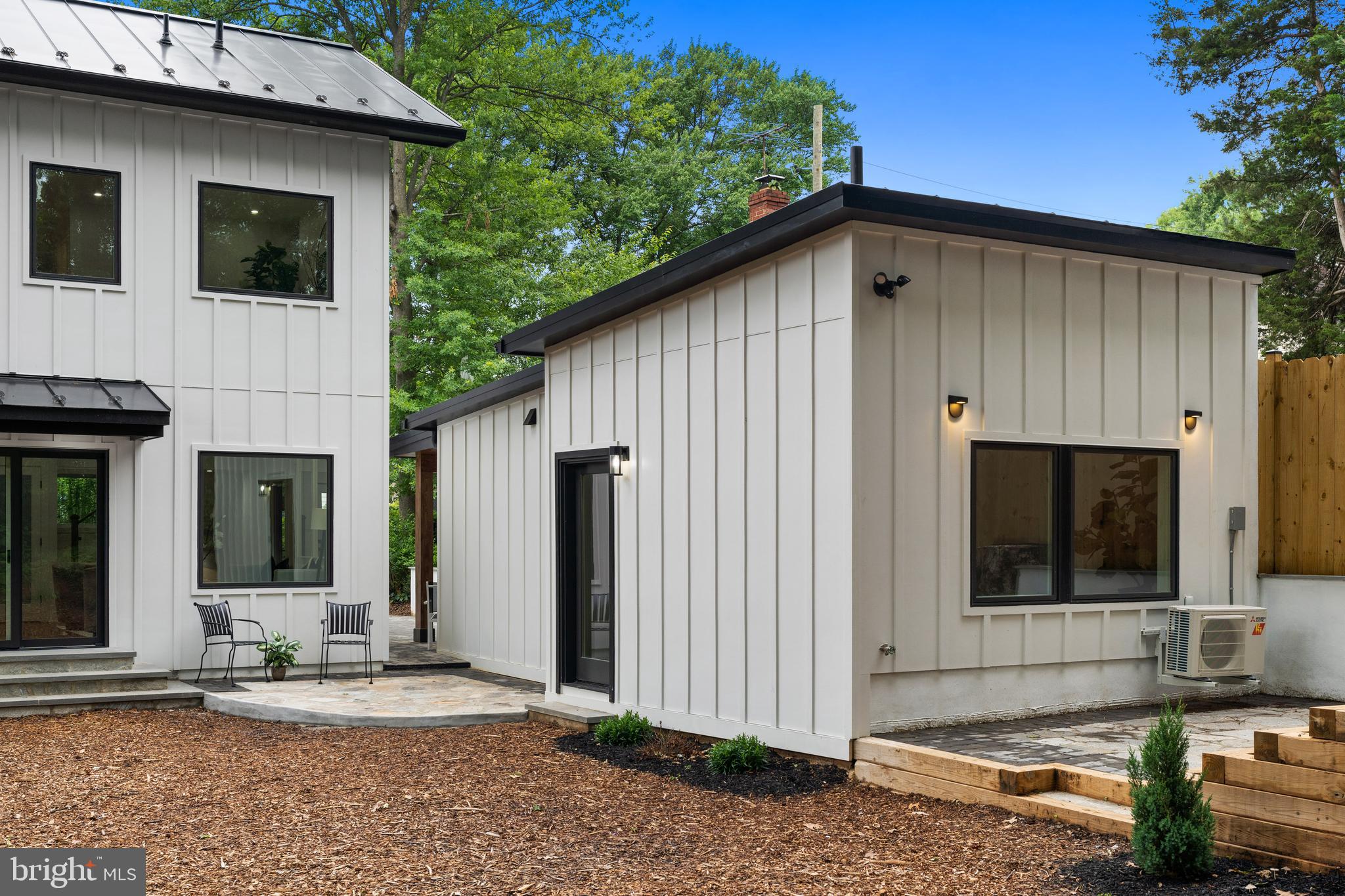 ROCKCREST - Residential