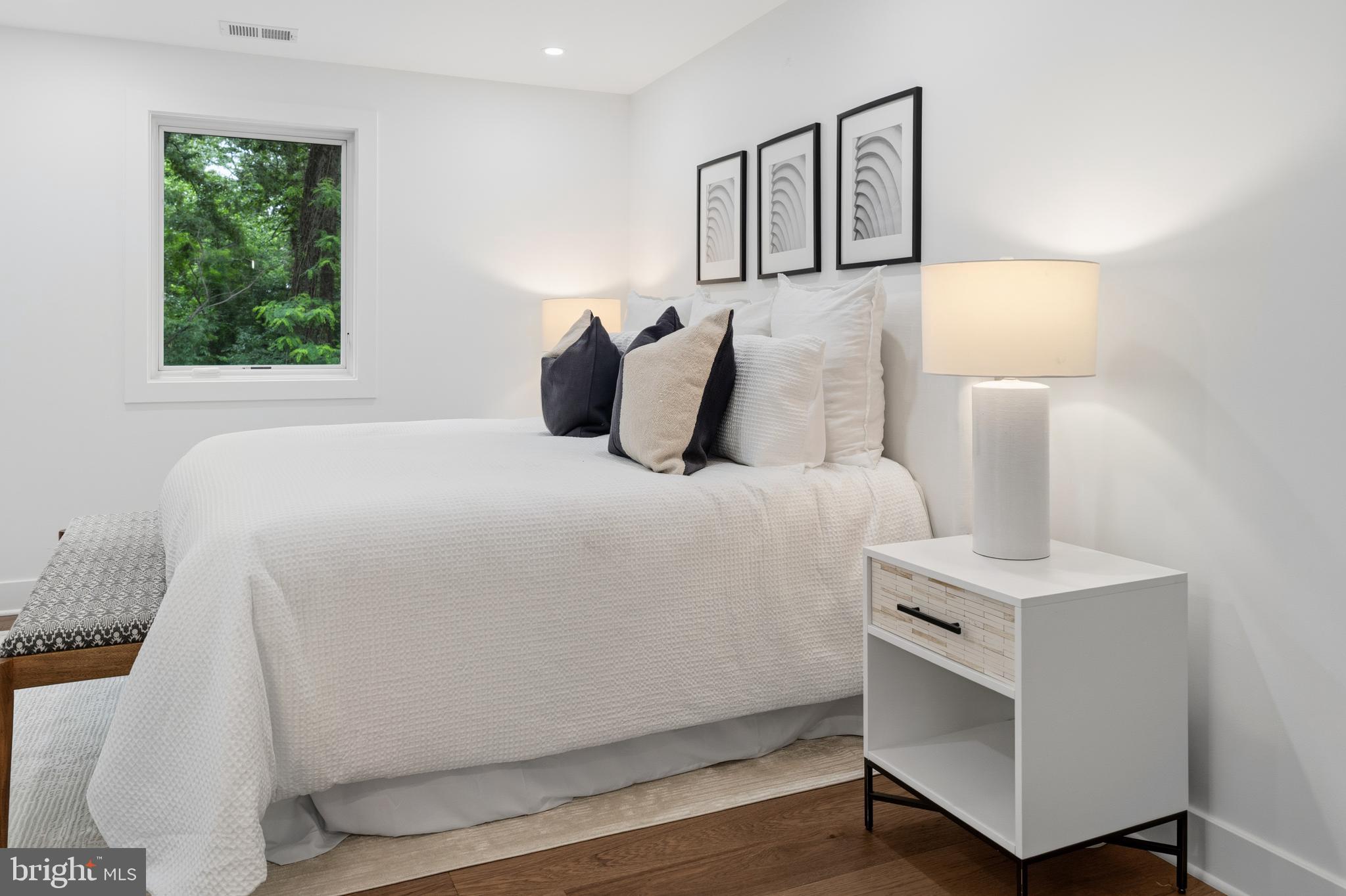 ROCKCREST - Residential