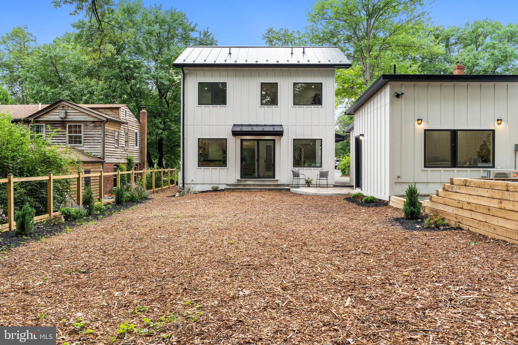 ROCKCREST - Residential