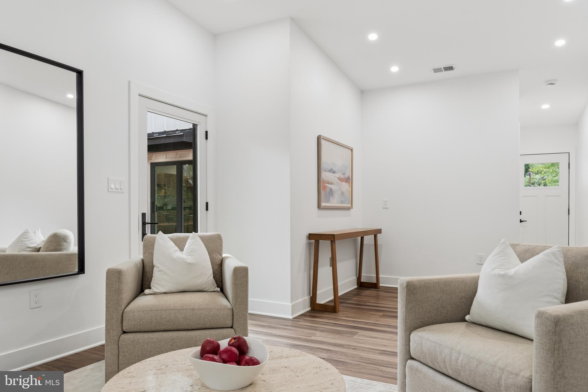 ROCKCREST - Residential