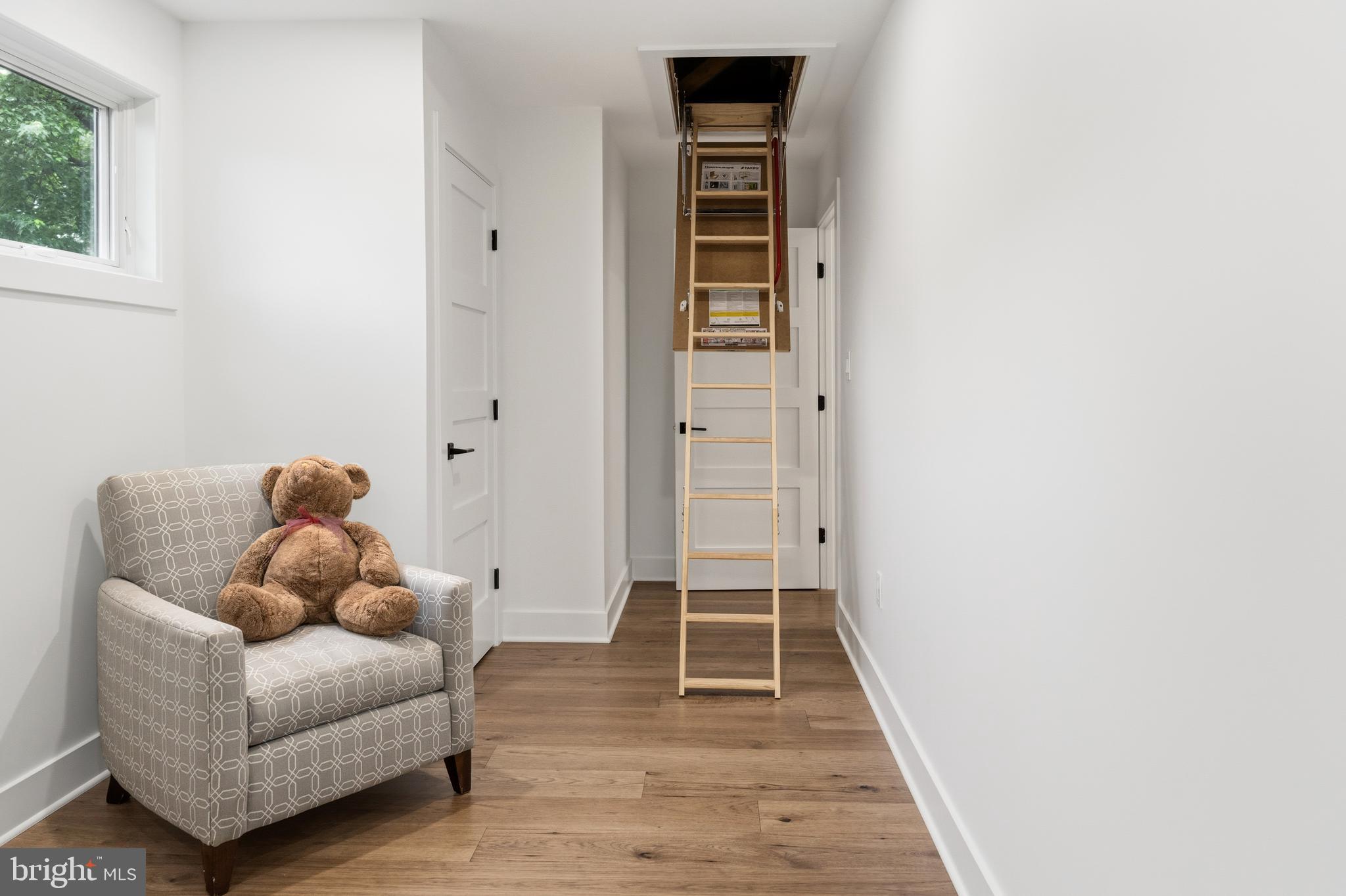 ROCKCREST - Residential