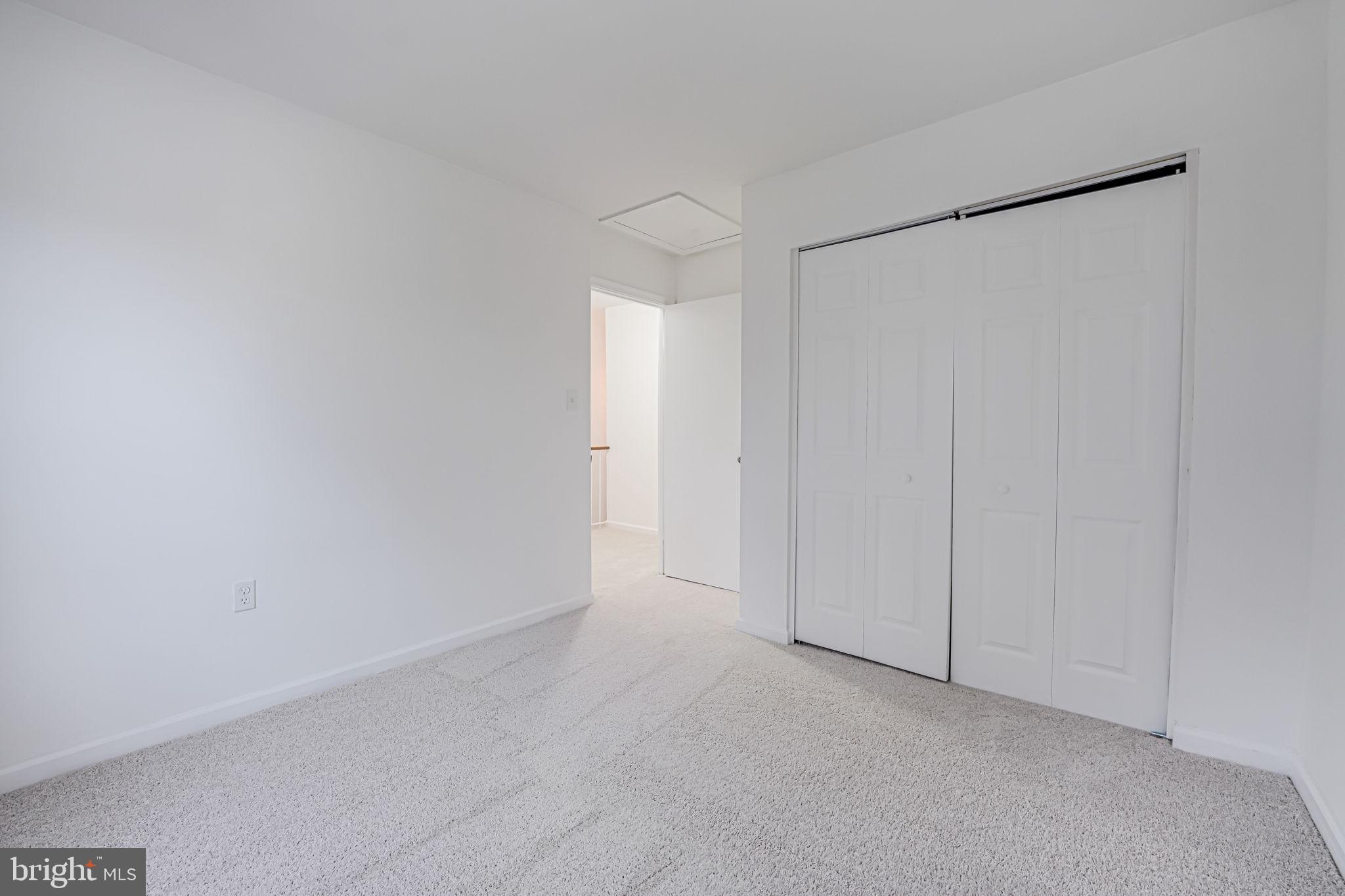 COLONY PARK - Residential