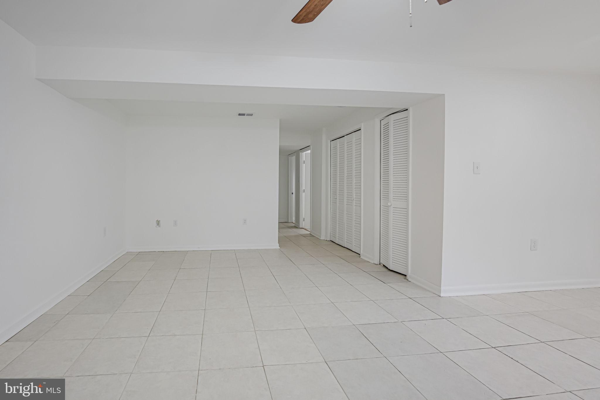 COLONY PARK - Residential