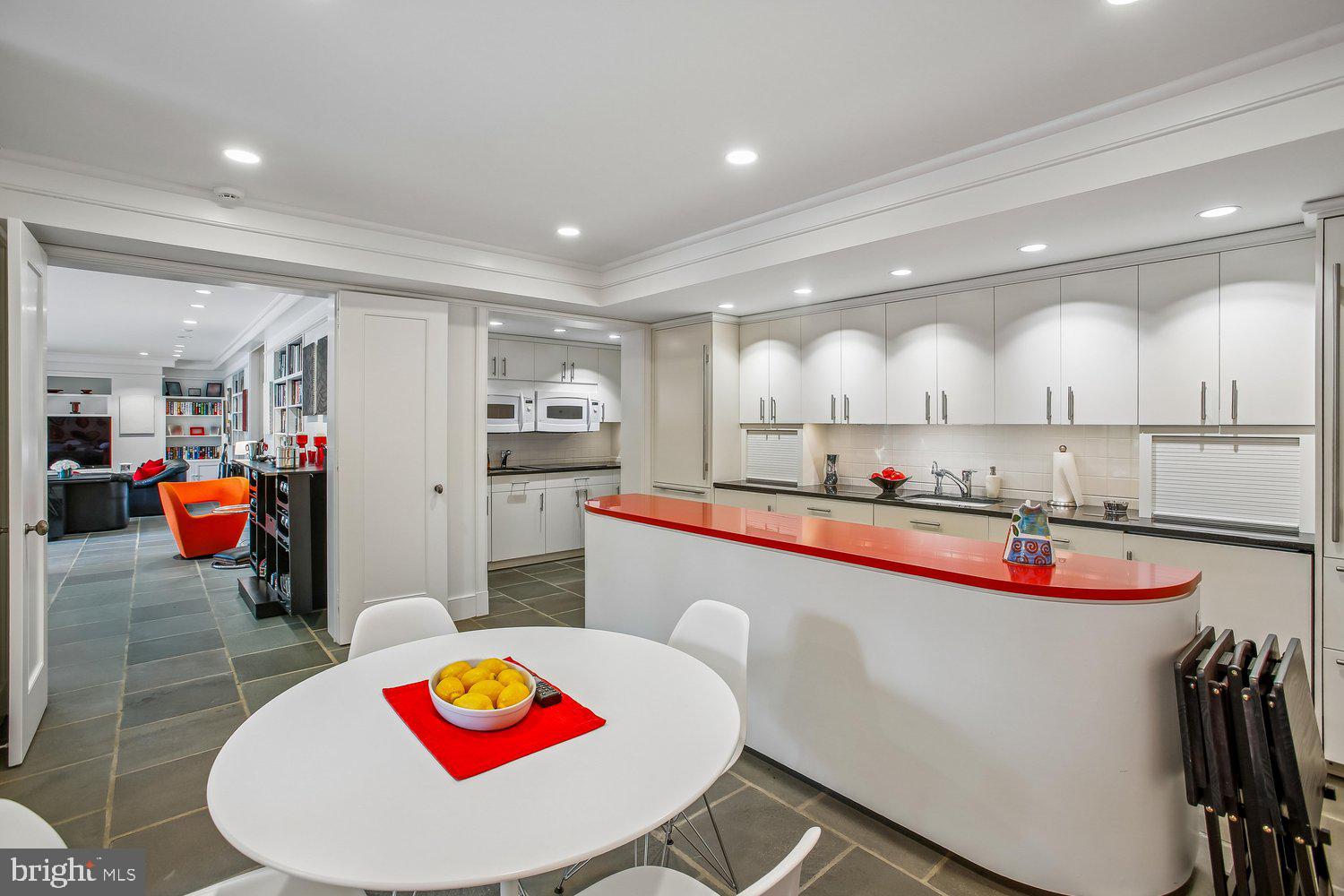 MERRYWOOD ON THE POTOMAC - Residential