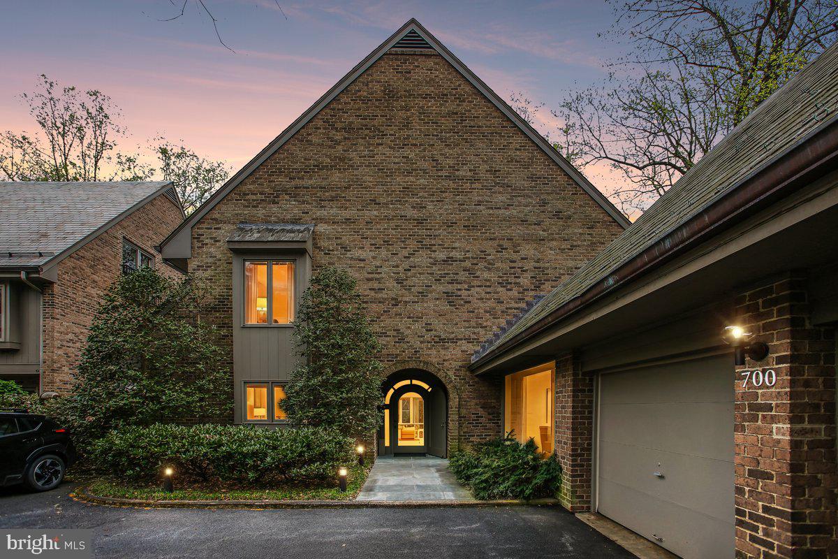 MERRYWOOD ON THE POTOMAC - Residential