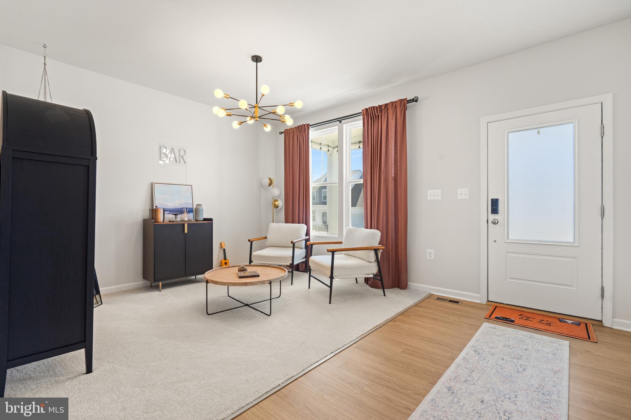 PRESIDENTS POINTE - Residential