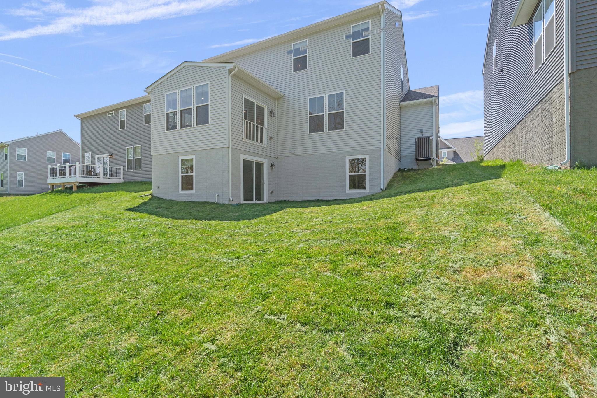 PRESIDENTS POINTE - Residential