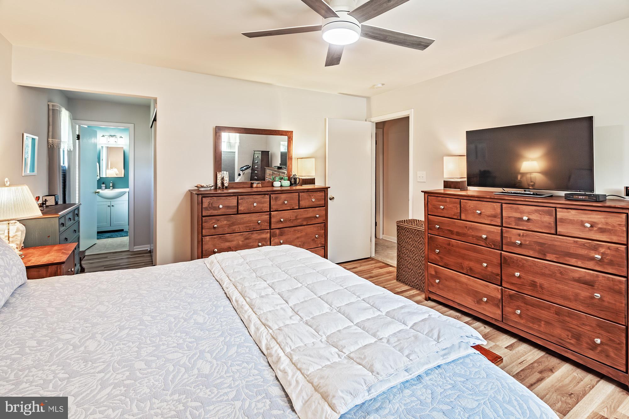WRANGLE HILL ESTATES - Residential