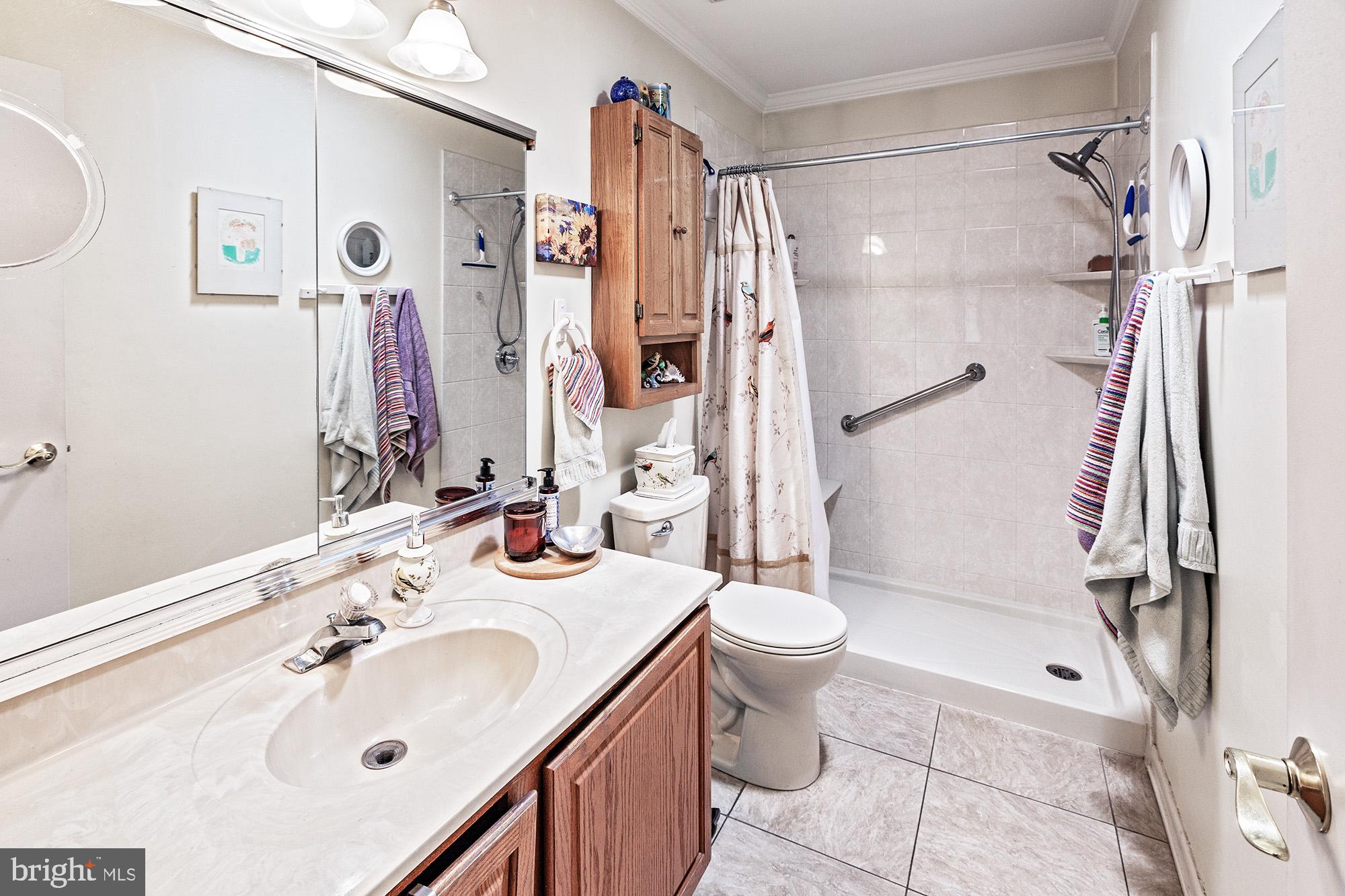 WRANGLE HILL ESTATES - Residential