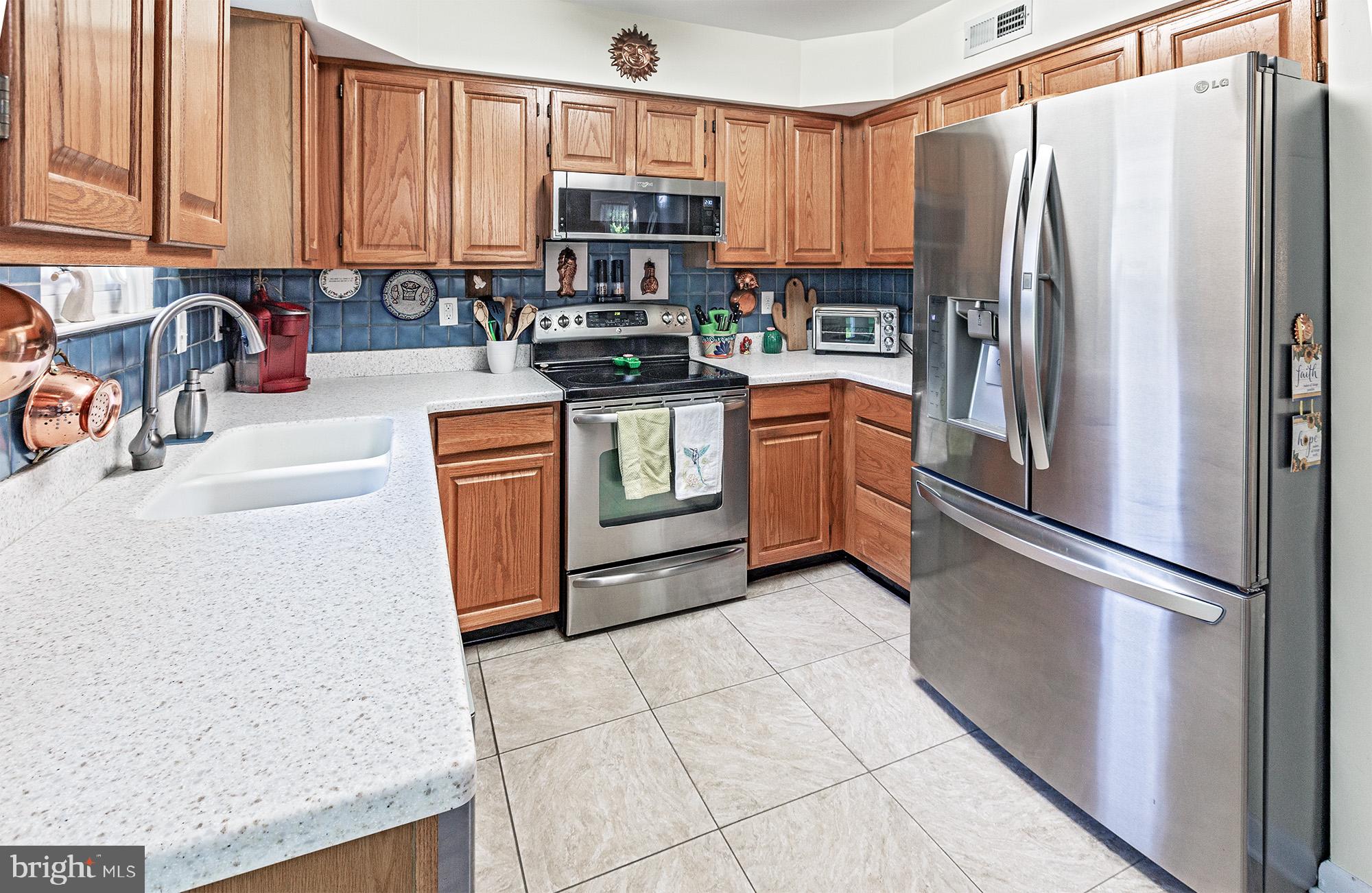 WRANGLE HILL ESTATES - Residential