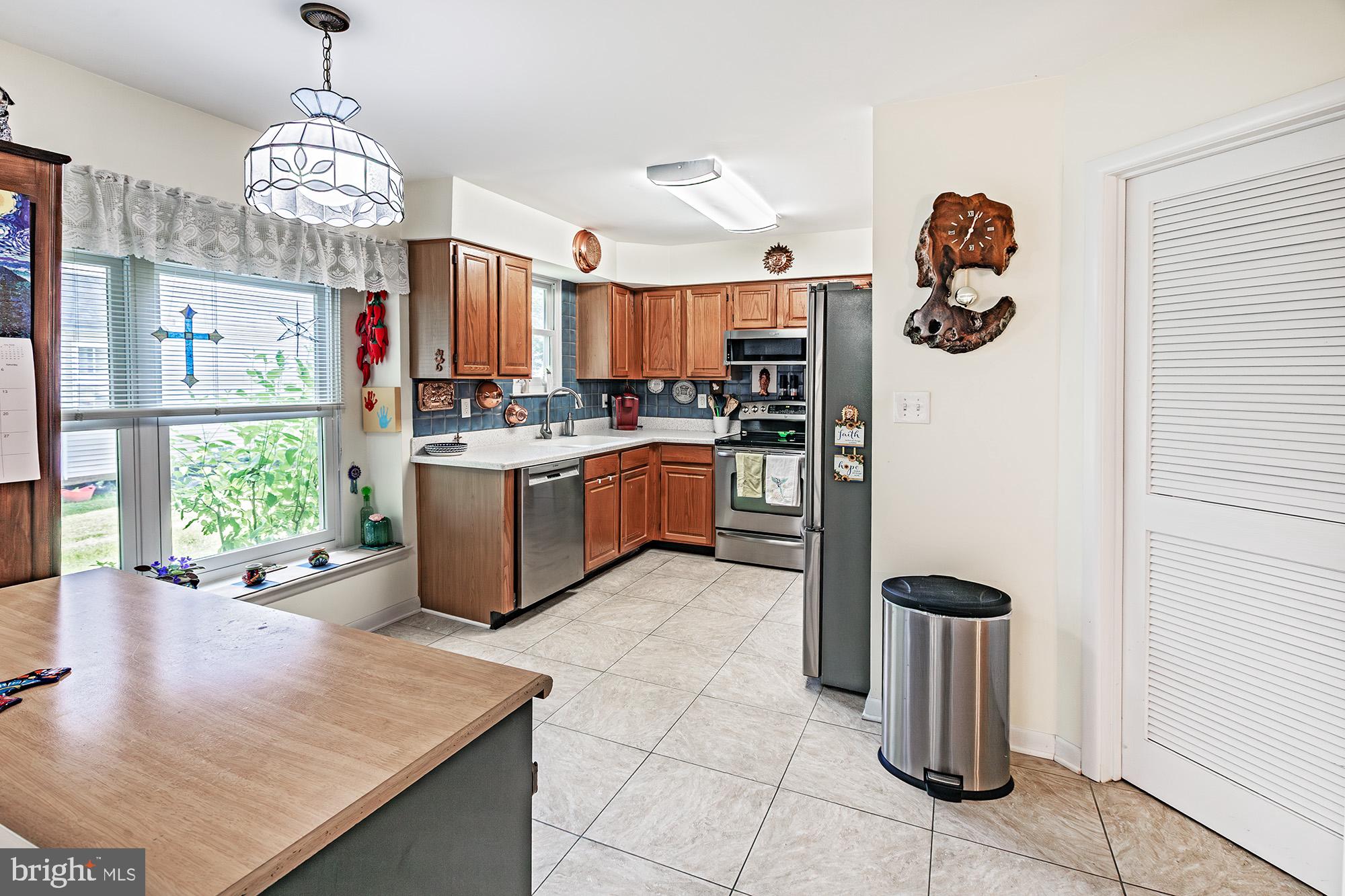 WRANGLE HILL ESTATES - Residential