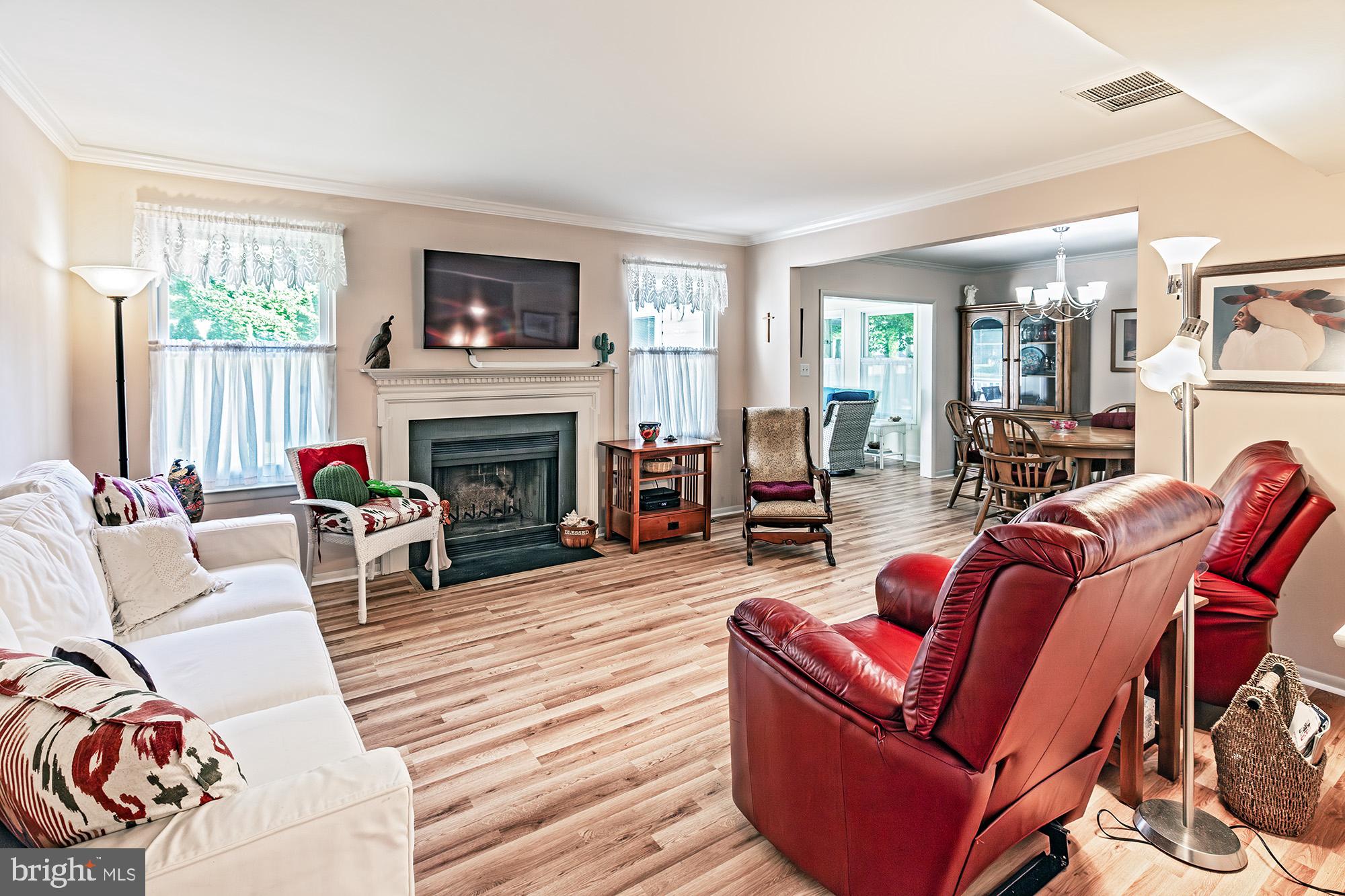 WRANGLE HILL ESTATES - Residential
