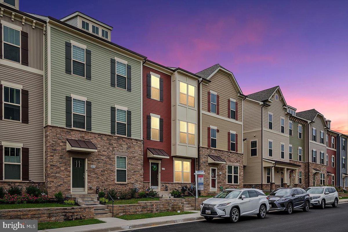 VILLAGES OF URBANA - Residential