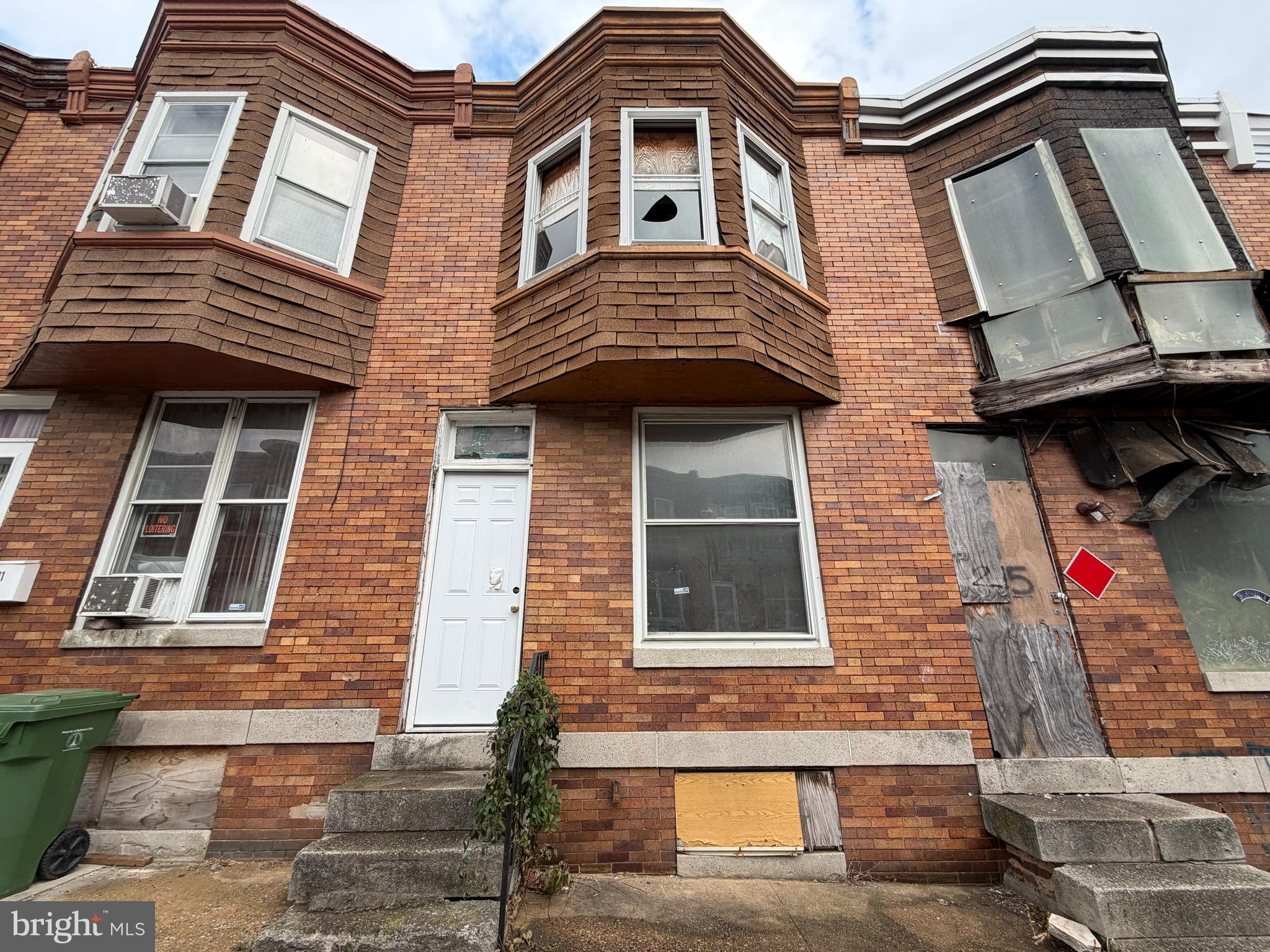 ONLINE AUCTION: This auction takes place on the Ashland Auction Group website bidding platform. Bidding begins 6/9/2026 @ 10:00 AM. Bidding ends 6/11/2026 @ 12:20 PM. The list price is the suggested opening bid. Deposit: $5,000.
 
This two-story townhouse is located in the Carrollton Ridge neighborhood of Baltimore City. Residents can enjoy the nearby facilities and attractions such as the Westside Shopping Center, Grace Medical Center, B&O Railroad Museum, and Carroll Park. The property is vacant. The area has easy access to the major traffic artery, Wilkens Ave, making commuting and city access seamless.