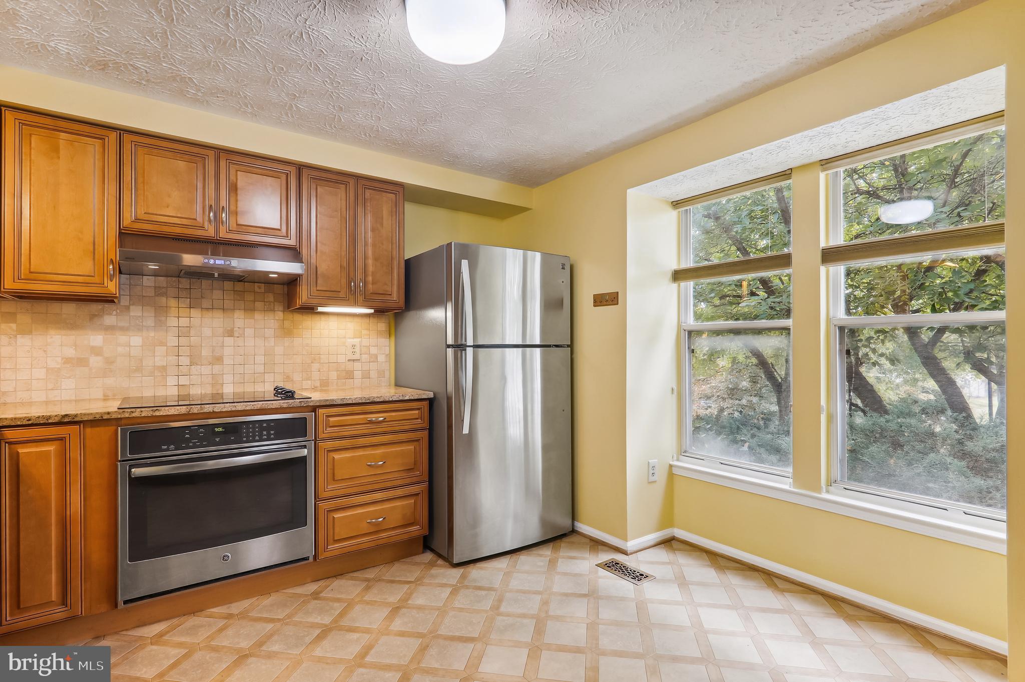 CALVERTON TOWNES - Residential