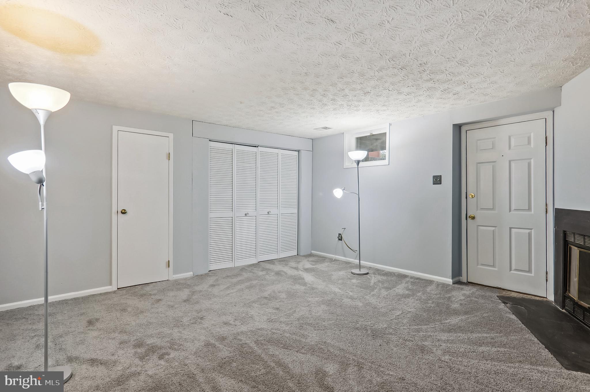 CALVERTON TOWNES - Residential