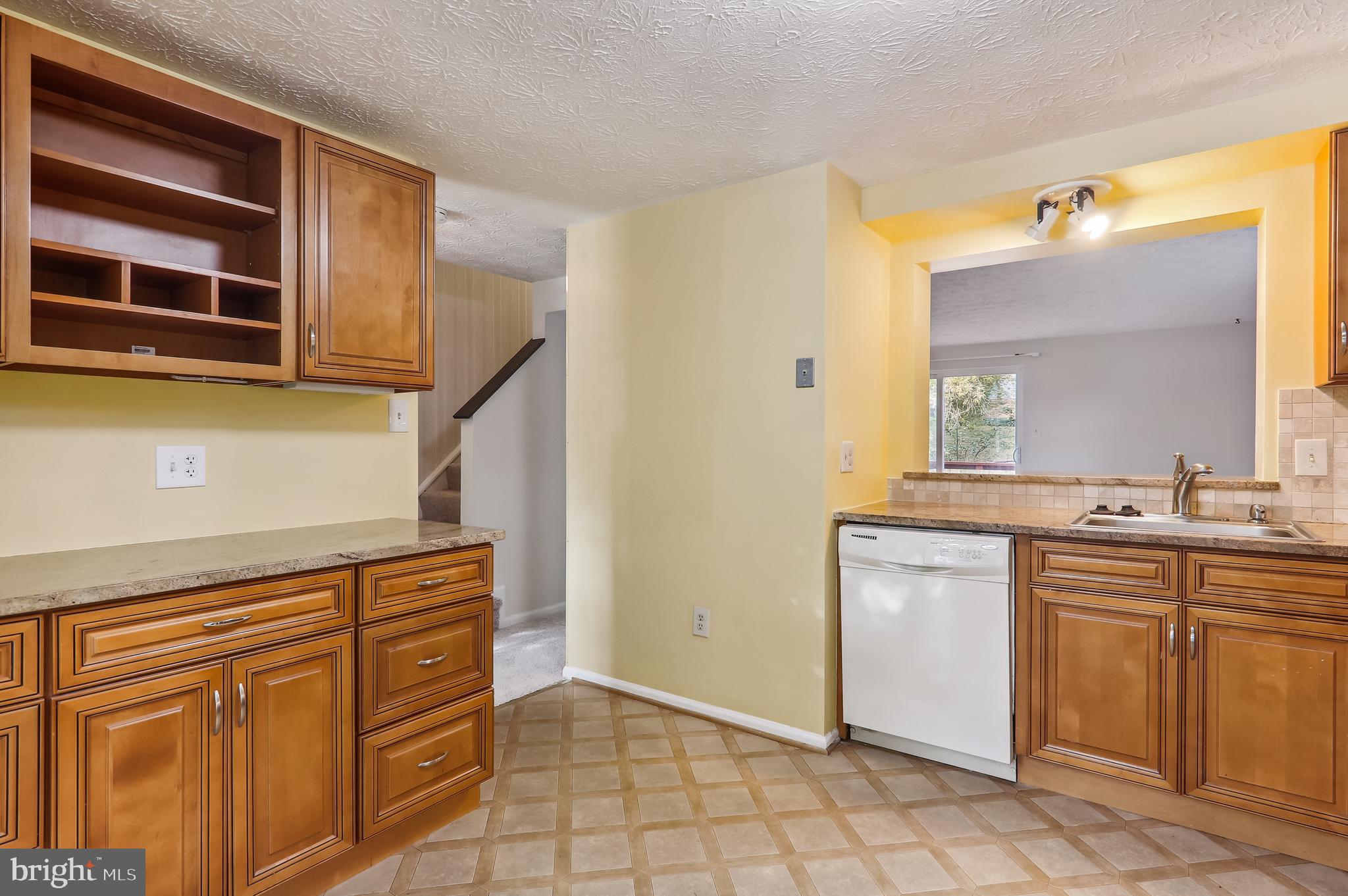 CALVERTON TOWNES - Residential