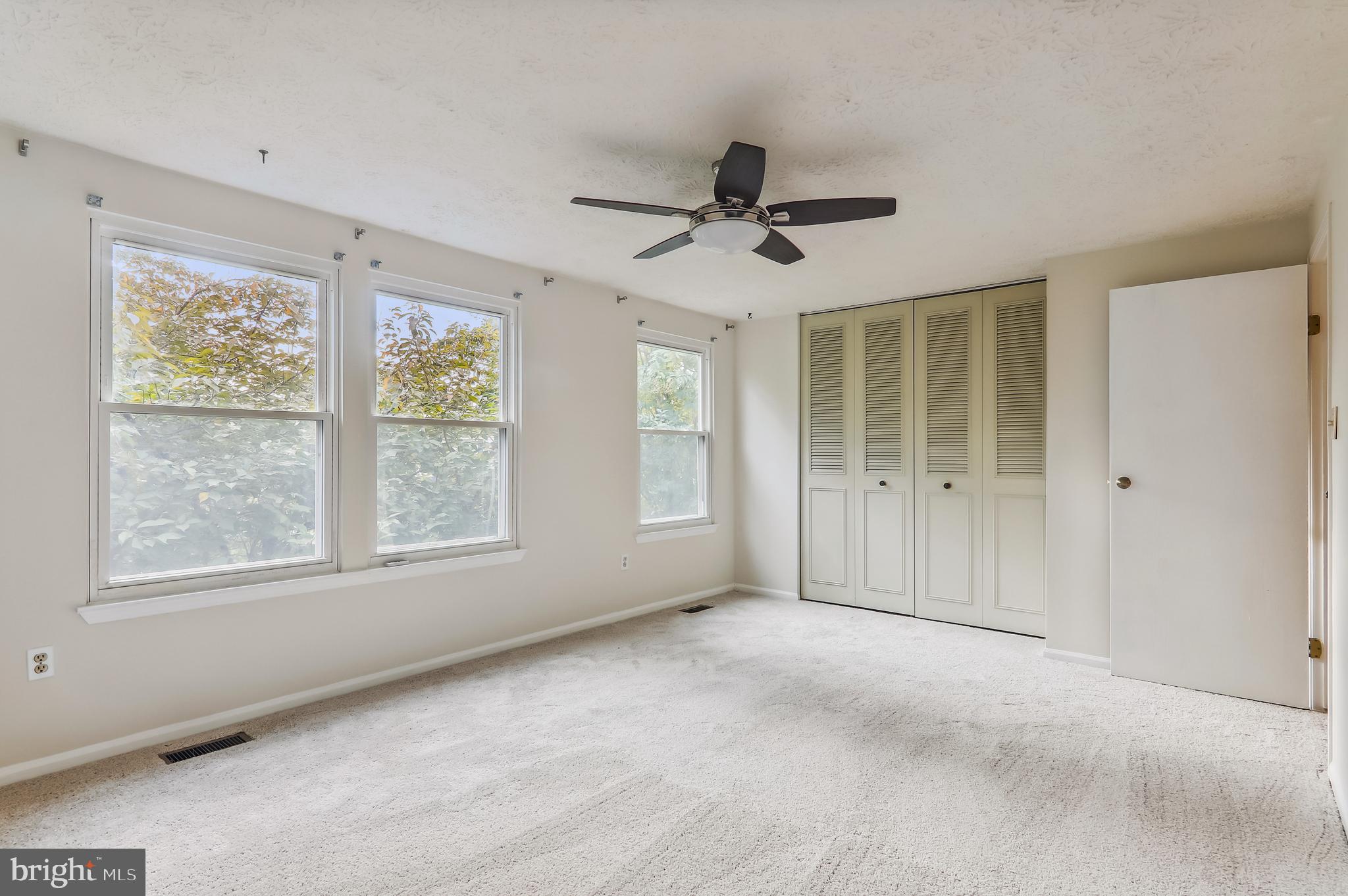 CALVERTON TOWNES - Residential