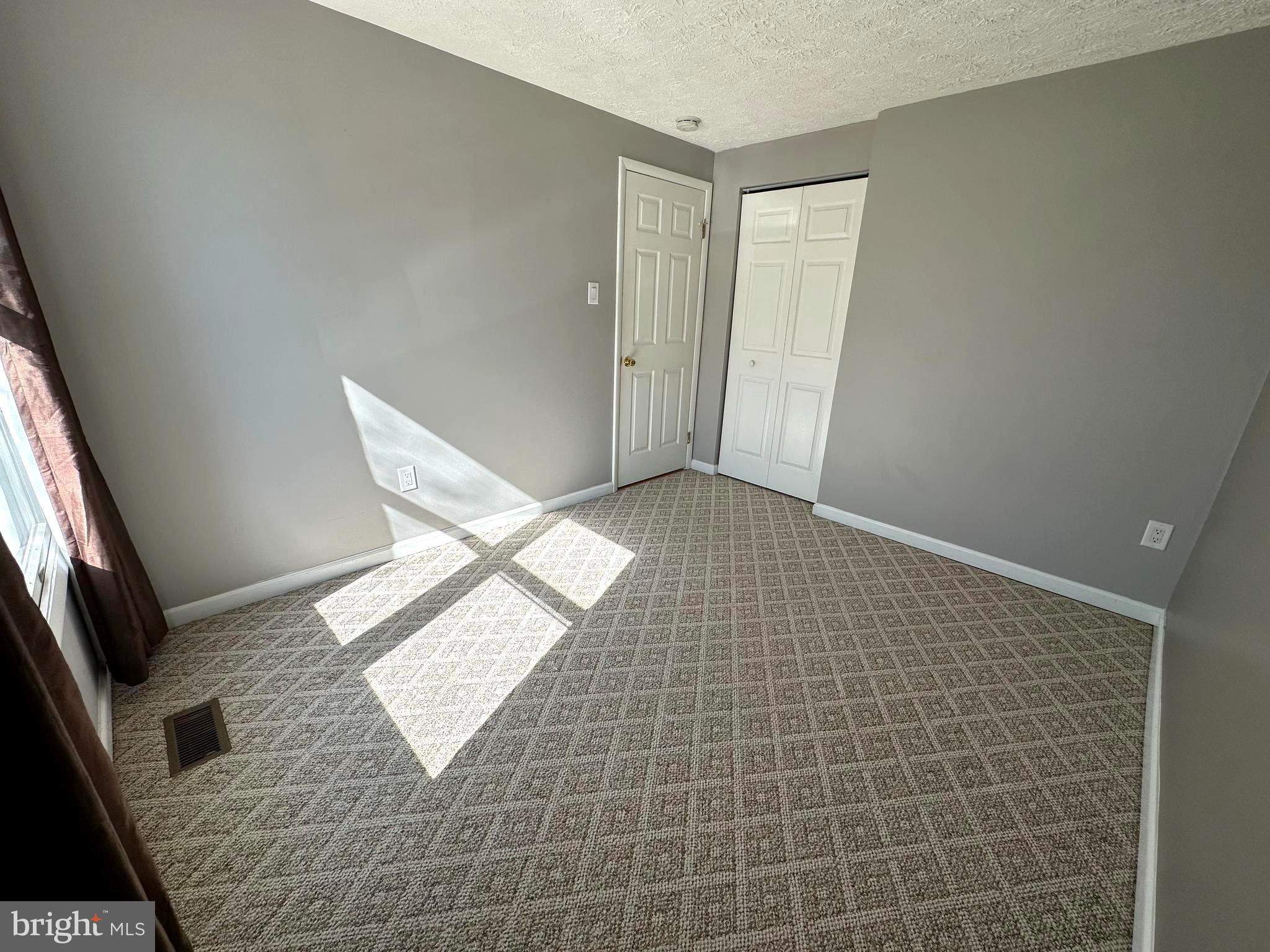 PARK OVERLOOK - Residential Lease