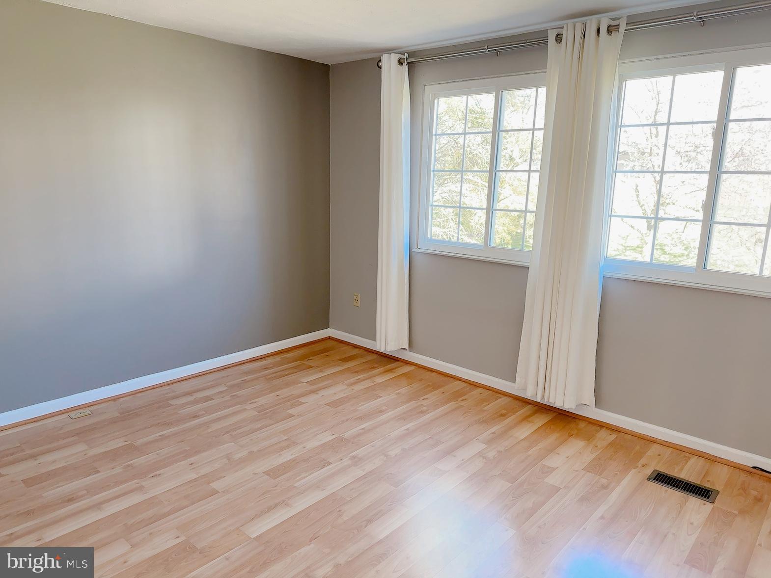 PARK OVERLOOK - Residential Lease