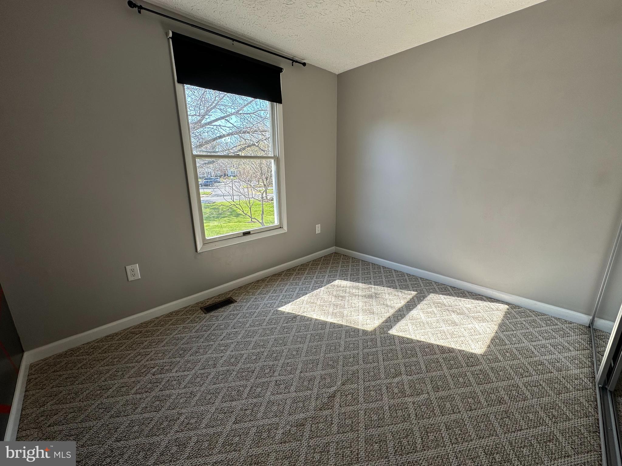 PARK OVERLOOK - Residential Lease