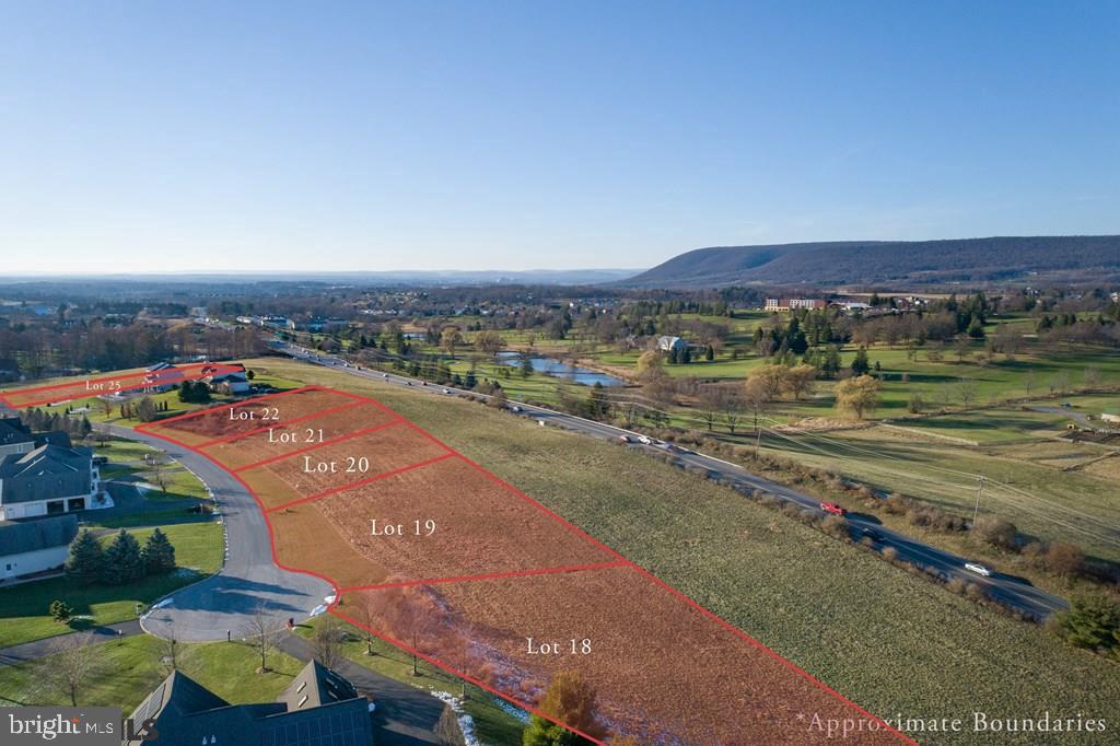 LAUREL HILLS - Land