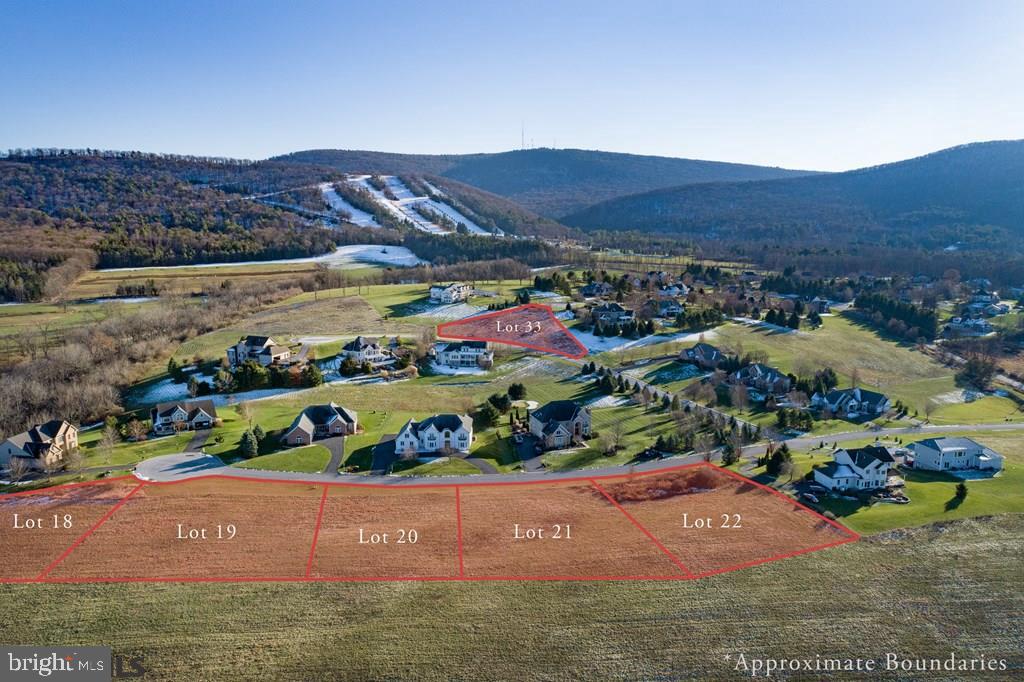 LAUREL HILLS - Land