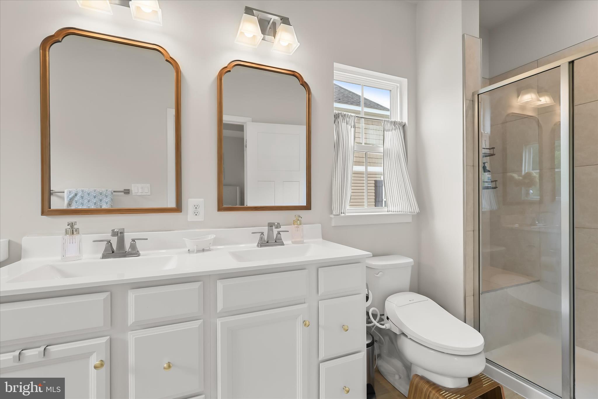 JAMES RUN TOWNHOMES - Residential