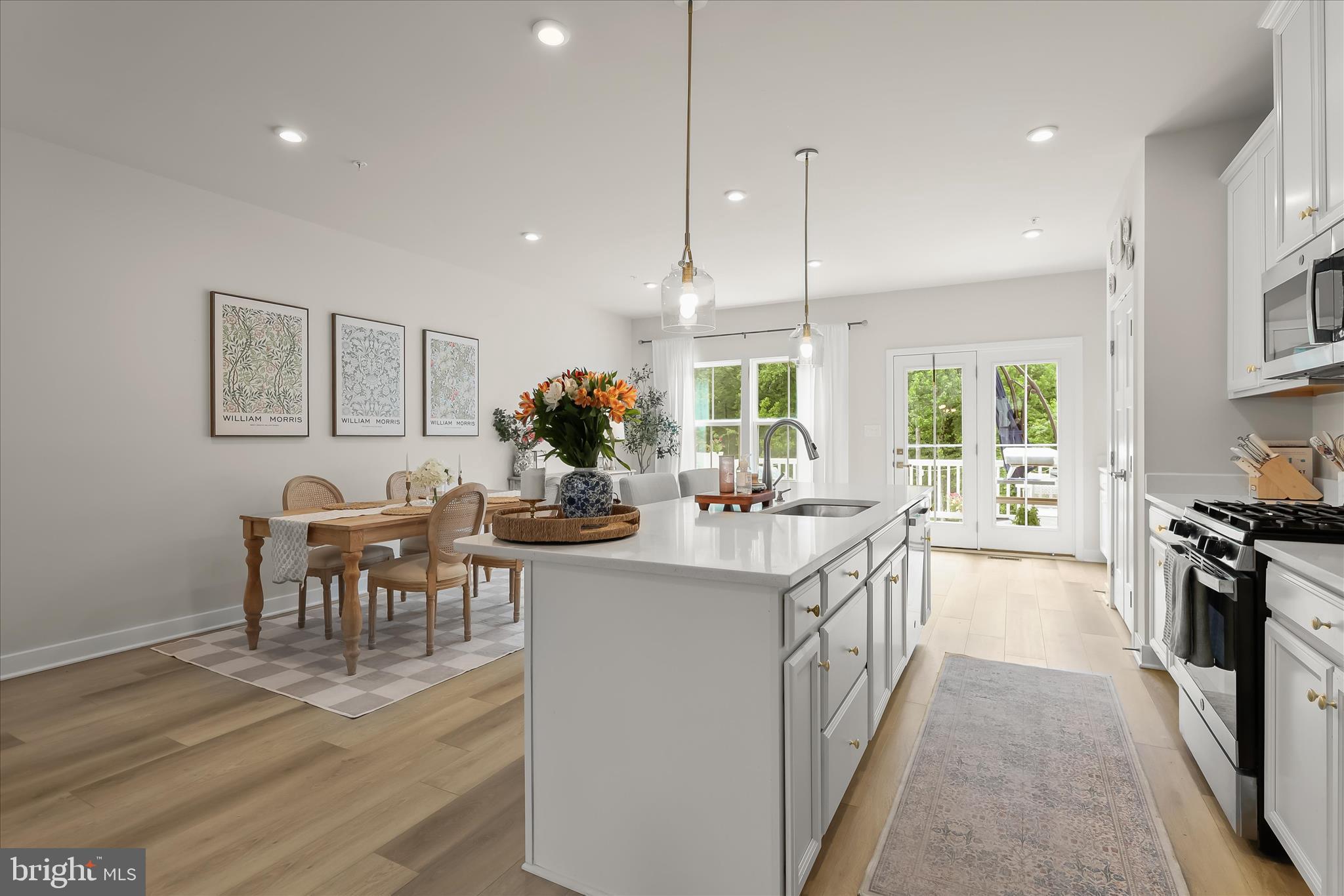 JAMES RUN TOWNHOMES - Residential