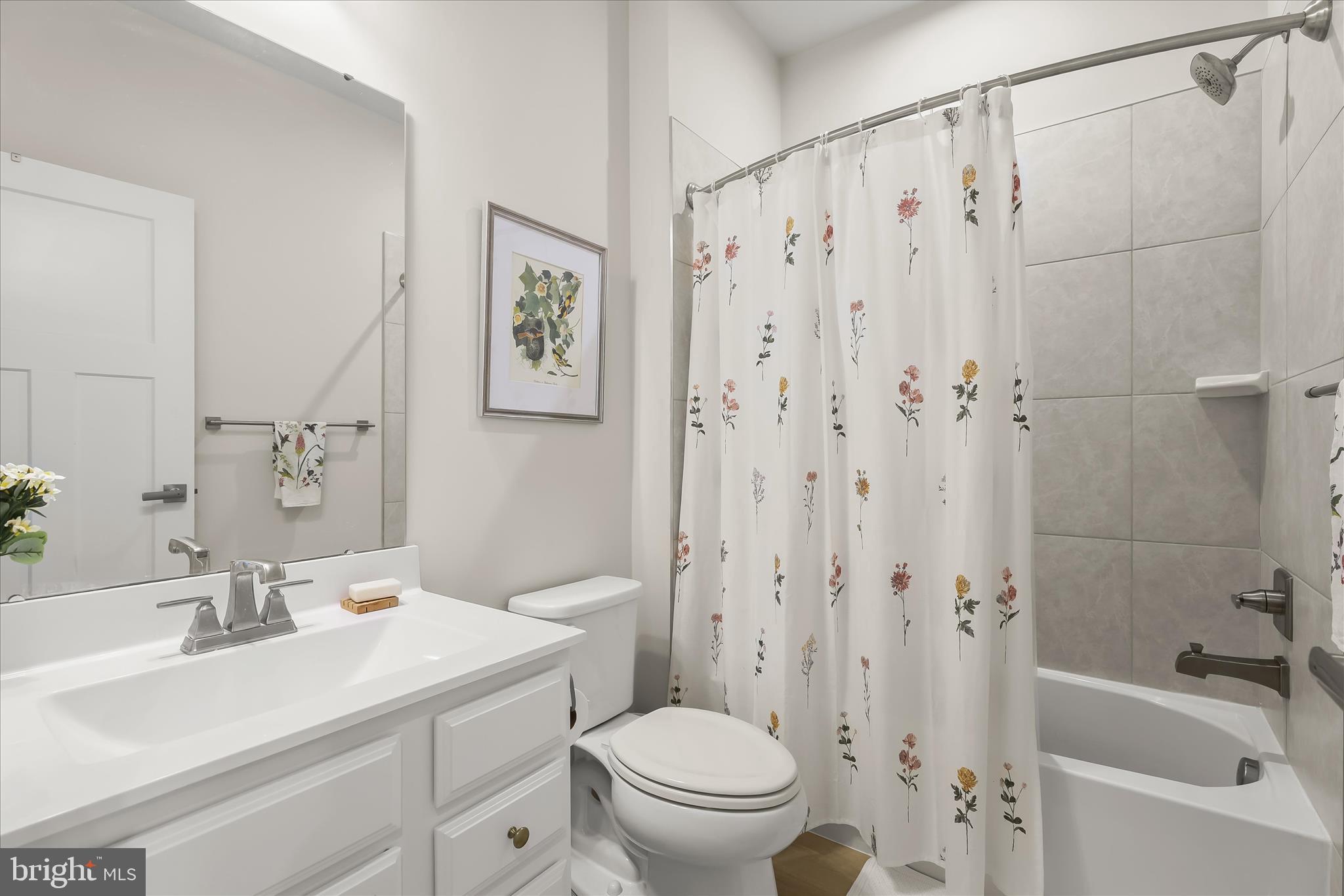 JAMES RUN TOWNHOMES - Residential
