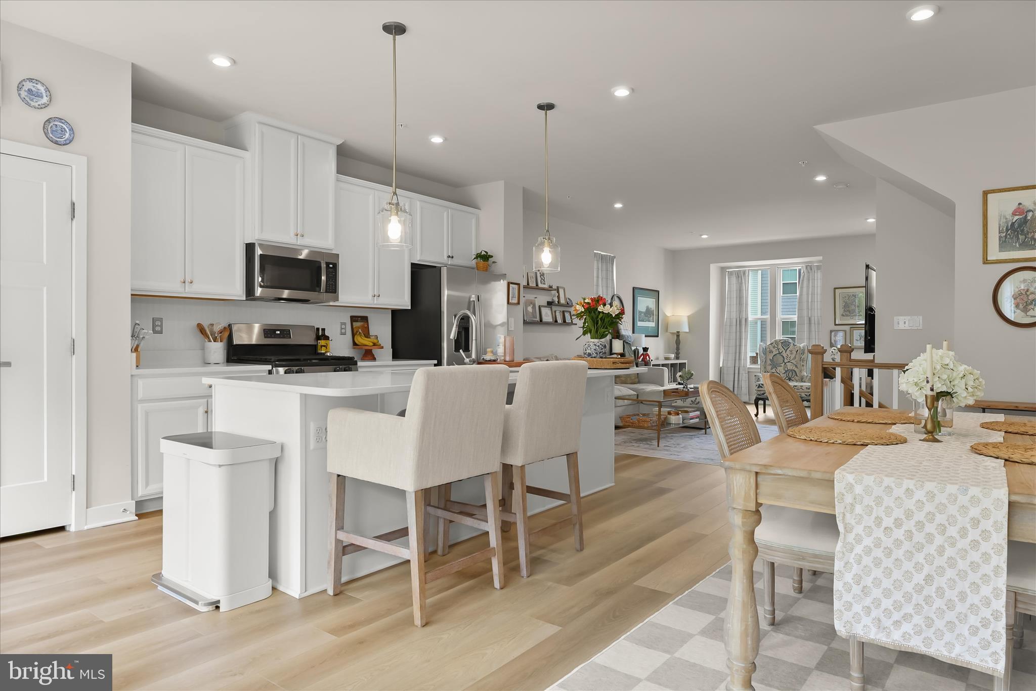 JAMES RUN TOWNHOMES - Residential