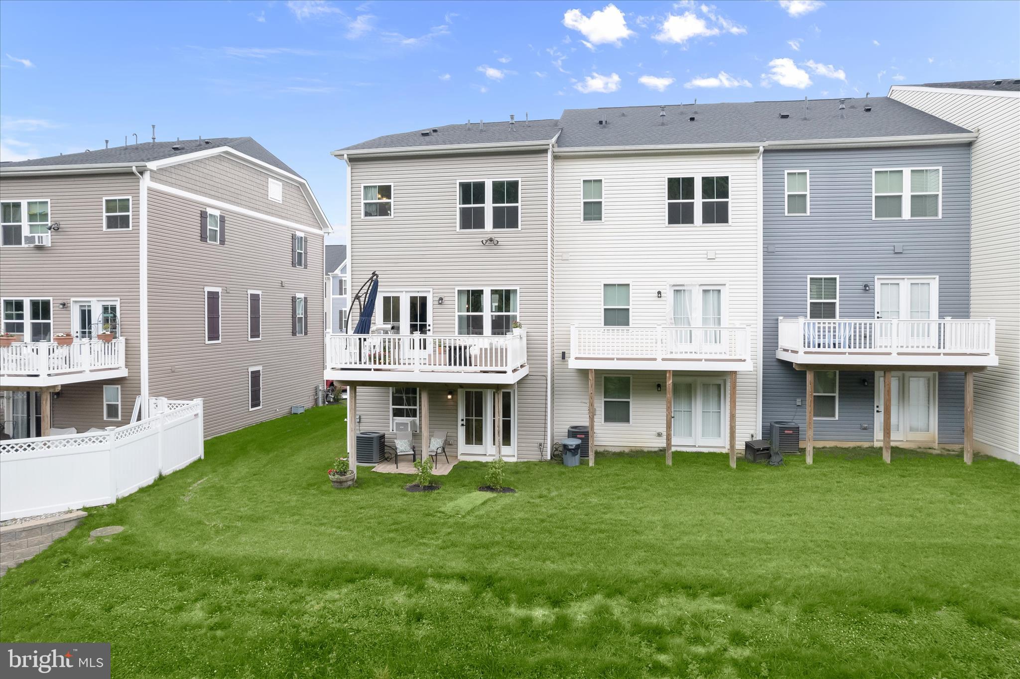 JAMES RUN TOWNHOMES - Residential