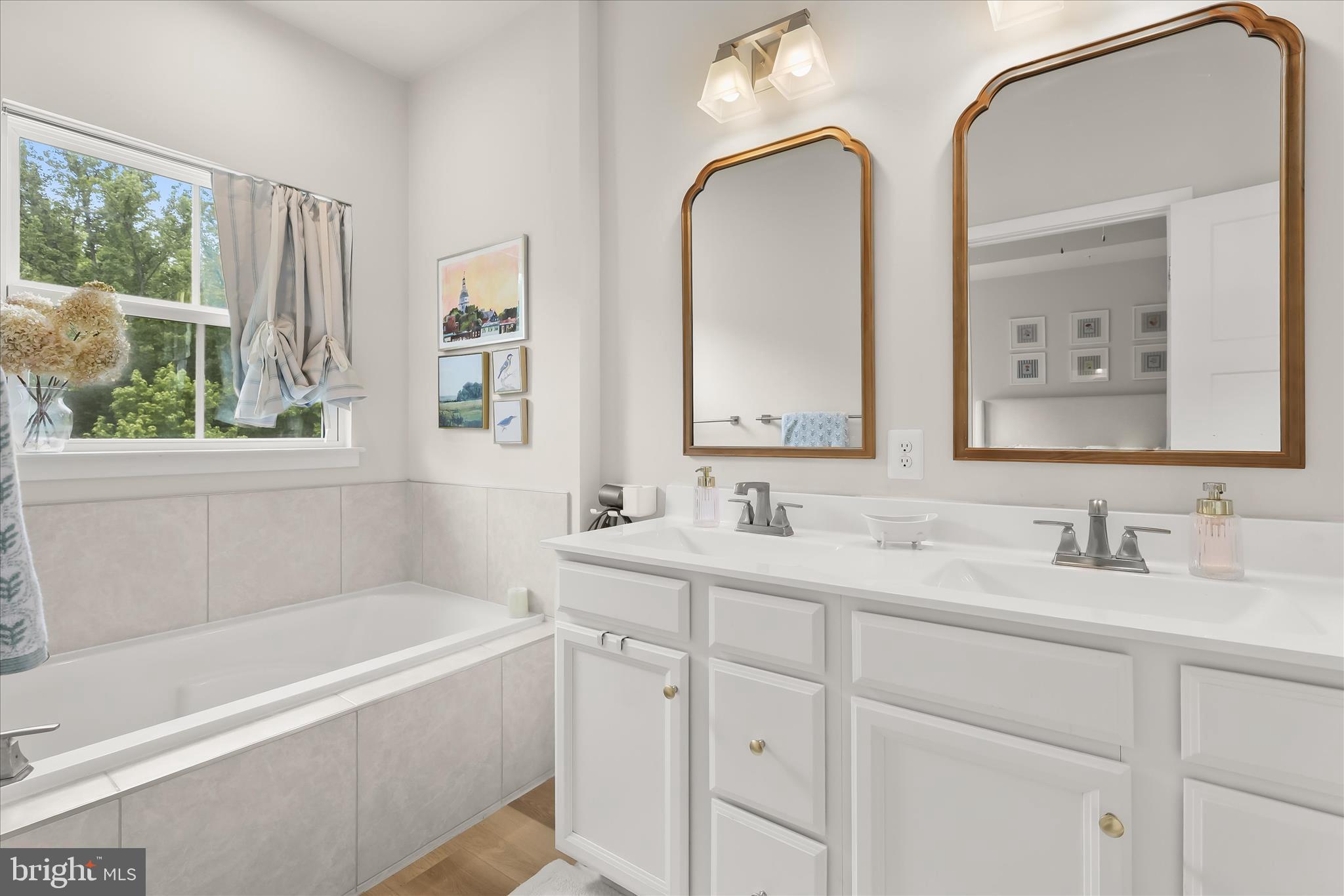JAMES RUN TOWNHOMES - Residential