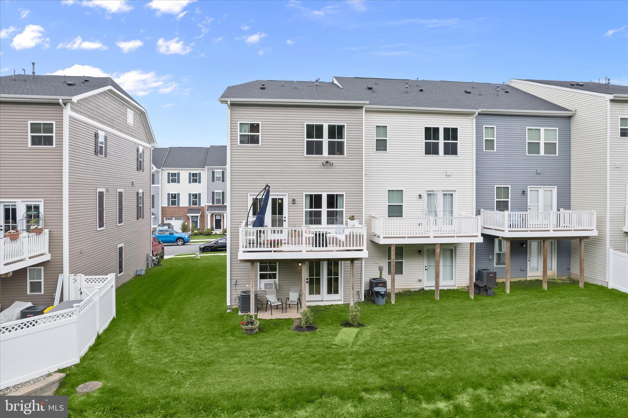 JAMES RUN TOWNHOMES - Residential