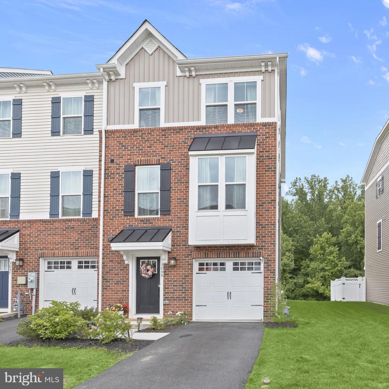 JAMES RUN TOWNHOMES - Residential