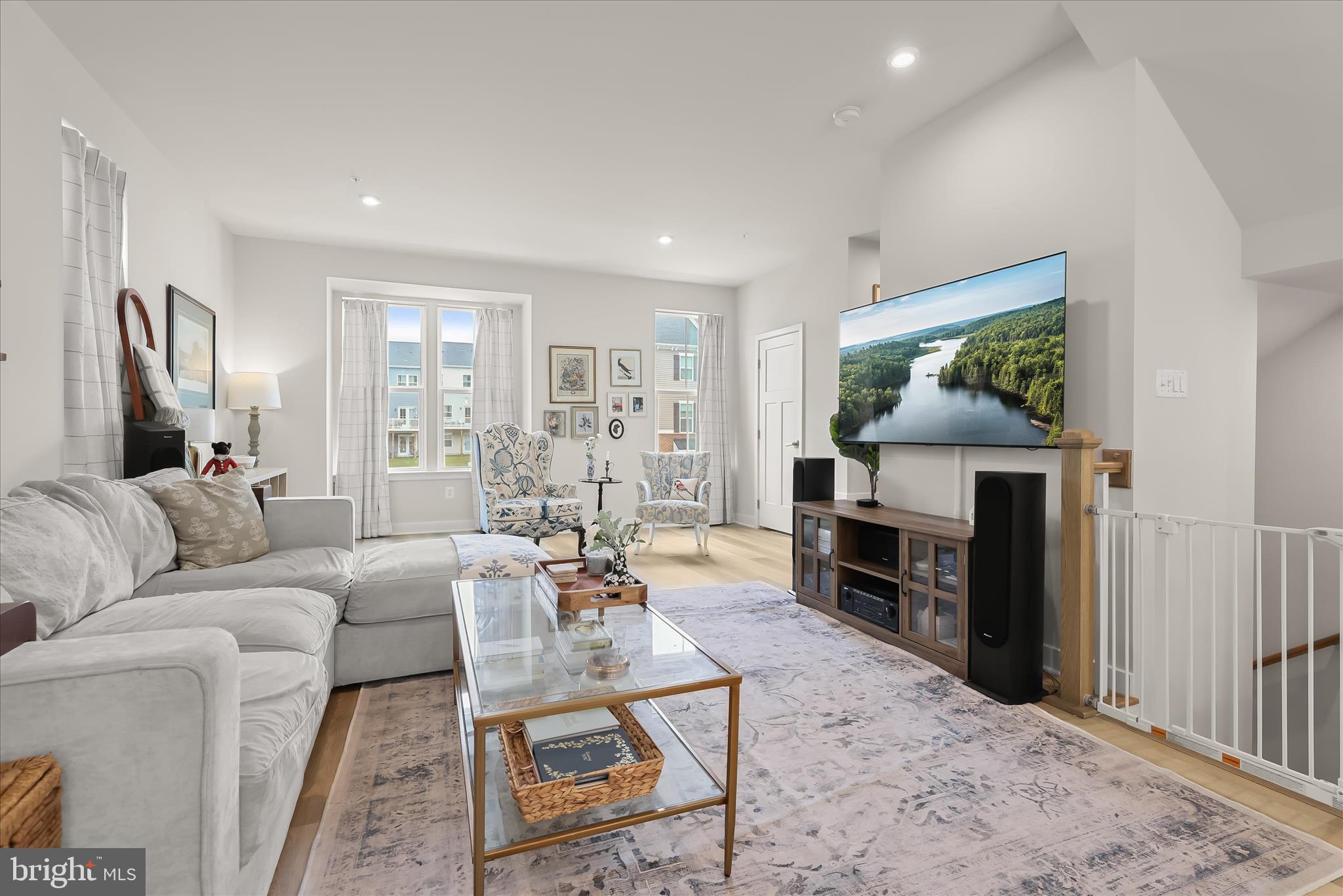 JAMES RUN TOWNHOMES - Residential