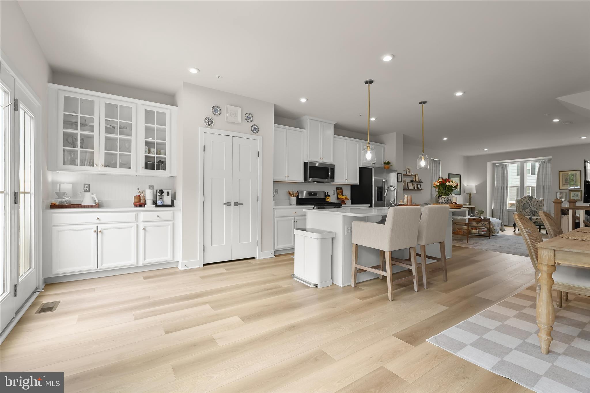 JAMES RUN TOWNHOMES - Residential