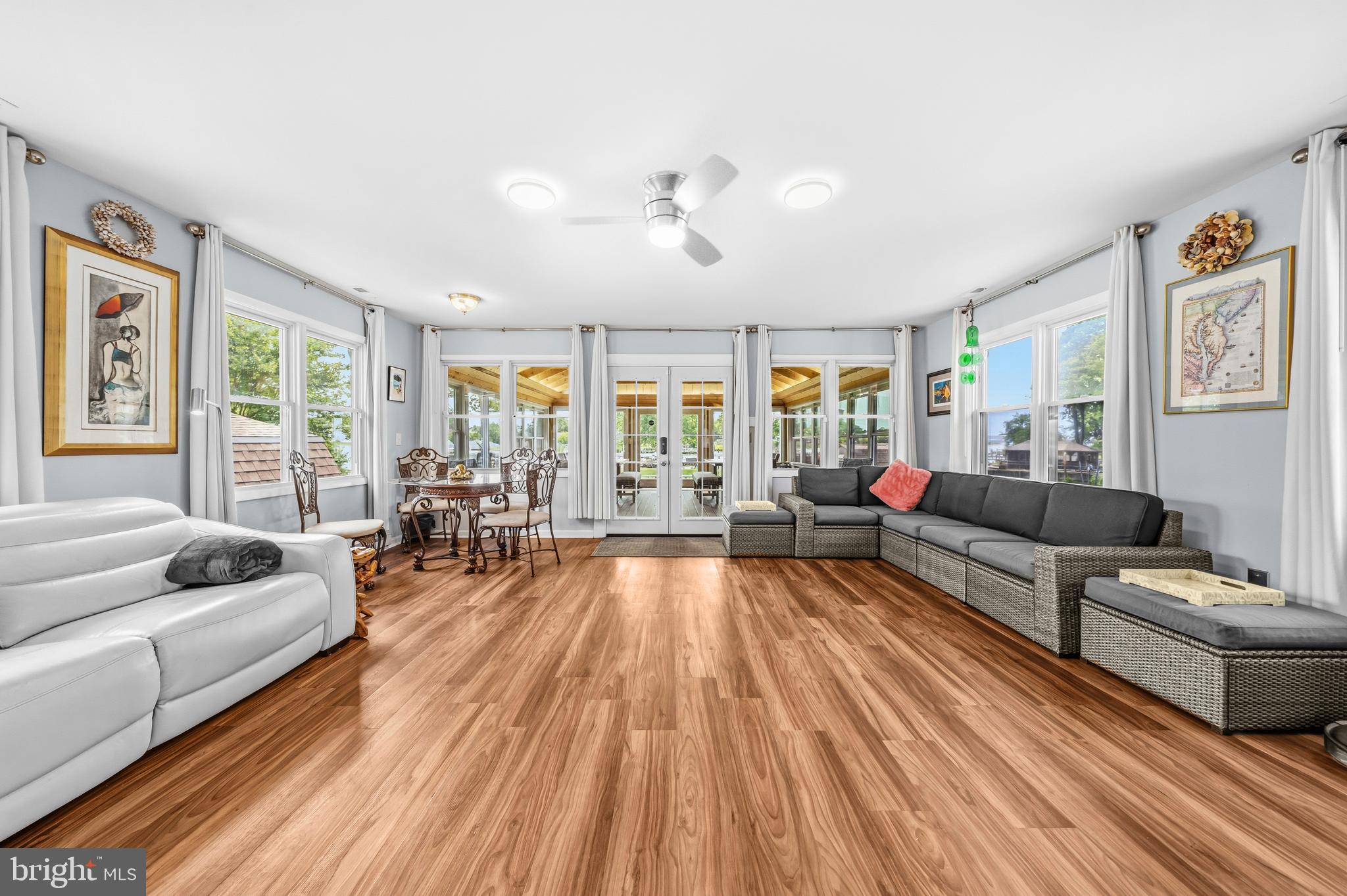 BAY CITY - Residential