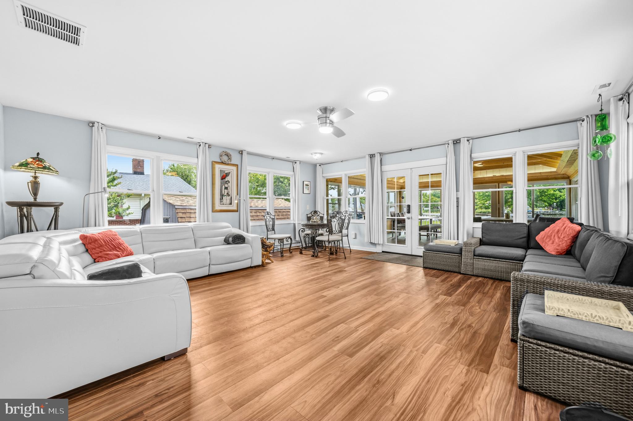 BAY CITY - Residential
