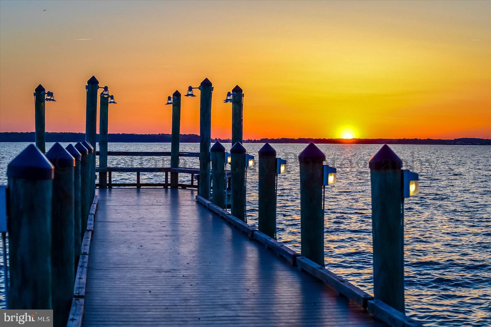 SUNSET ISLAND - Residential