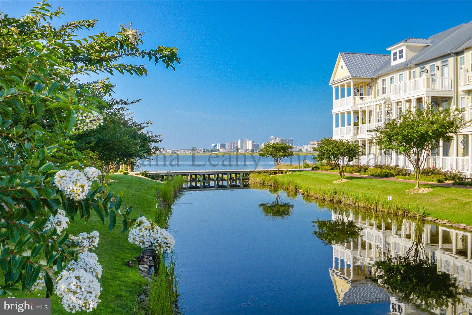 SUNSET ISLAND - Residential